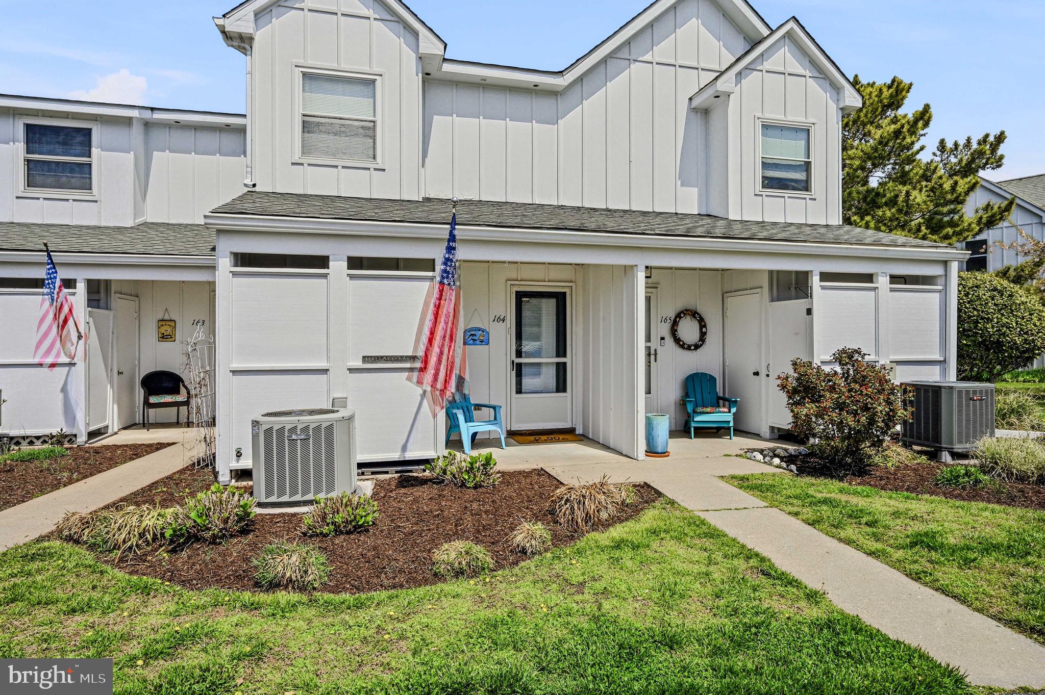 MALLARD LAKES - Residential