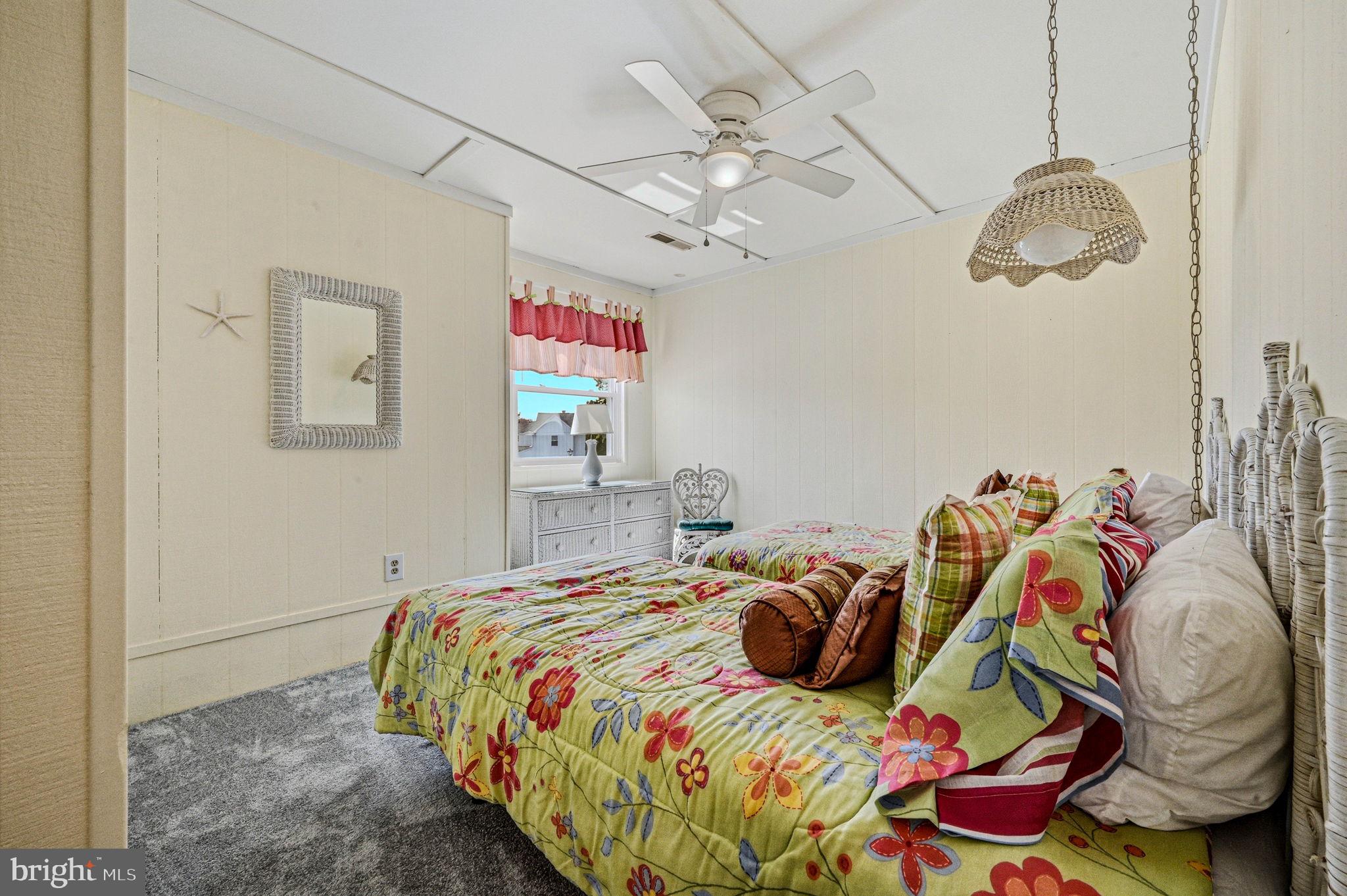 MALLARD LAKES - Residential