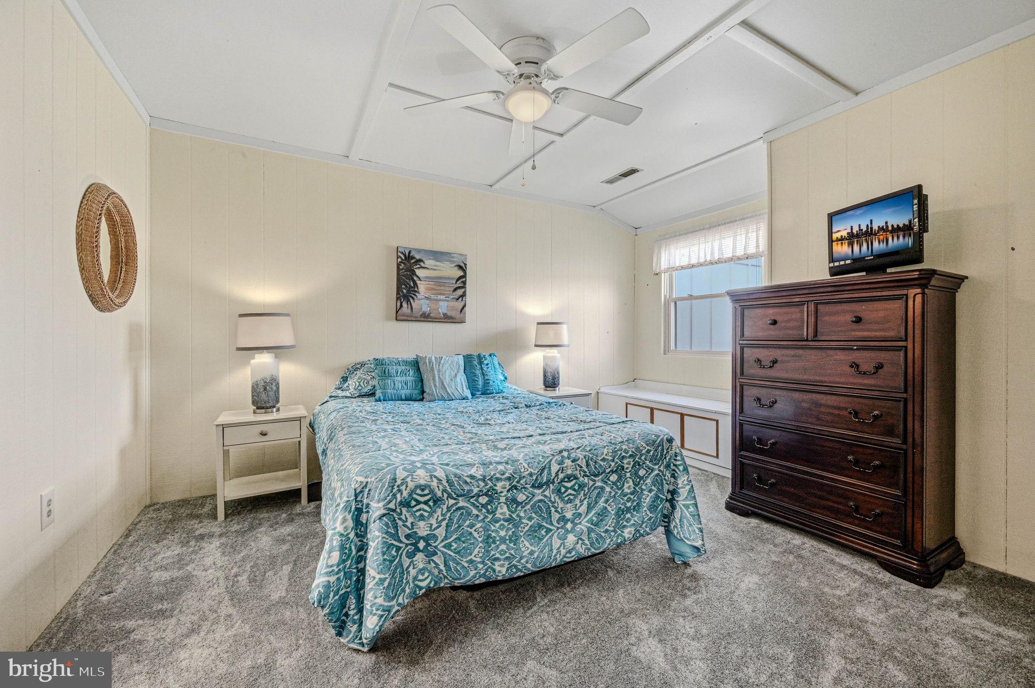 MALLARD LAKES - Residential