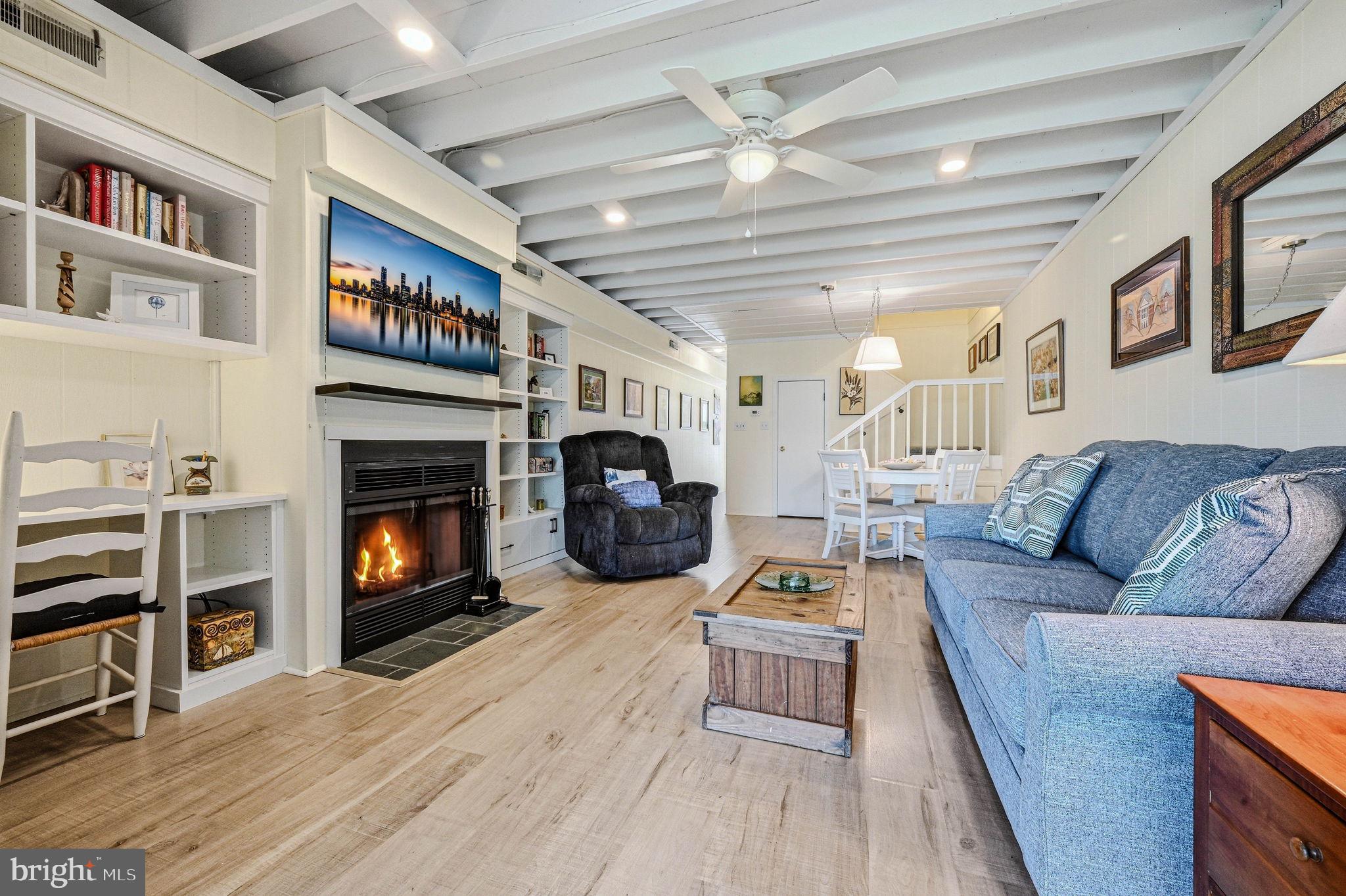 MALLARD LAKES - Residential