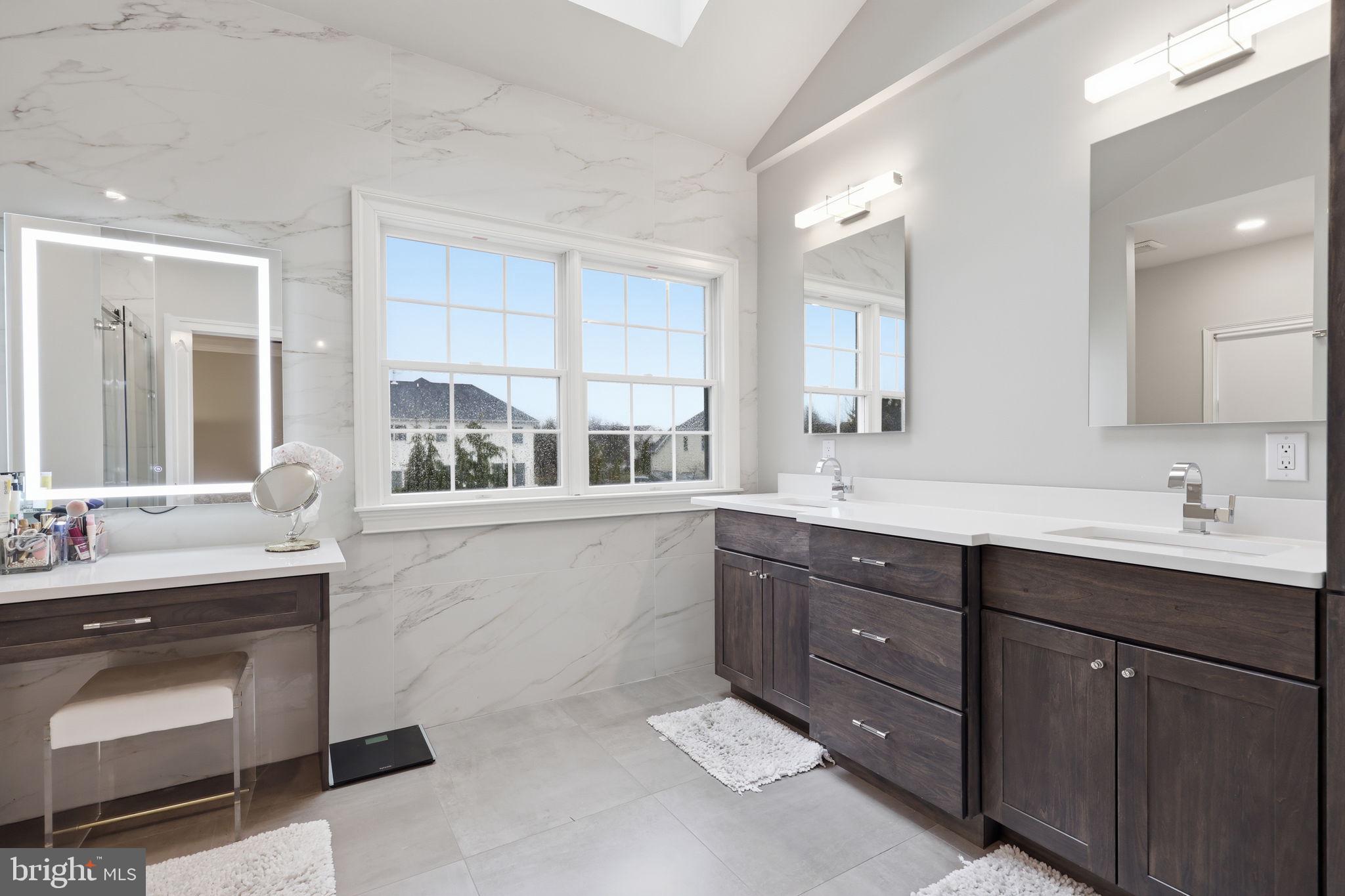 NORTHAMPTON HUNT - Residential