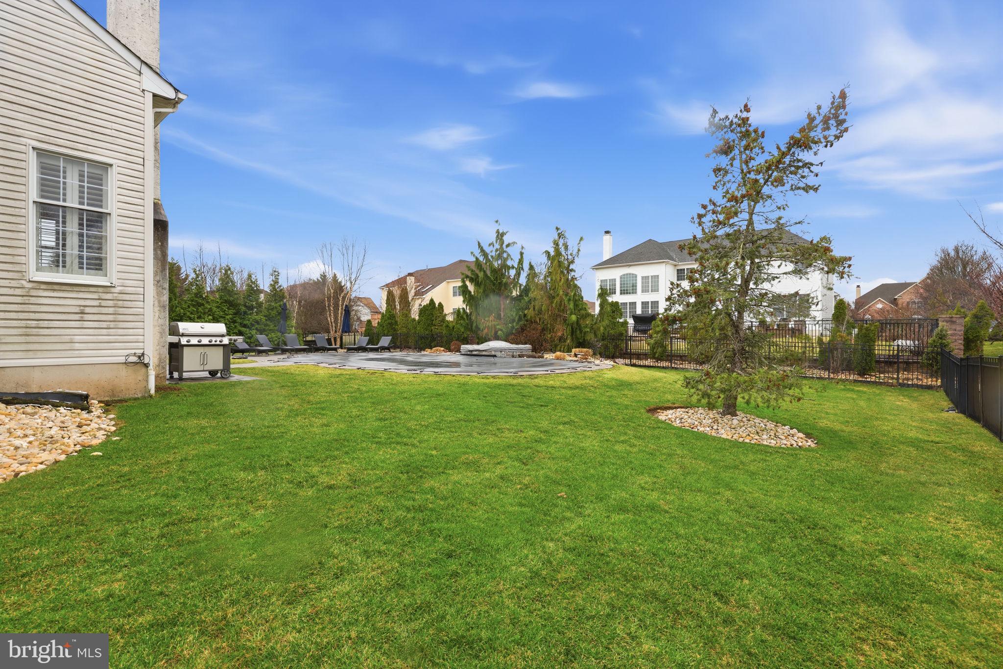 NORTHAMPTON HUNT - Residential