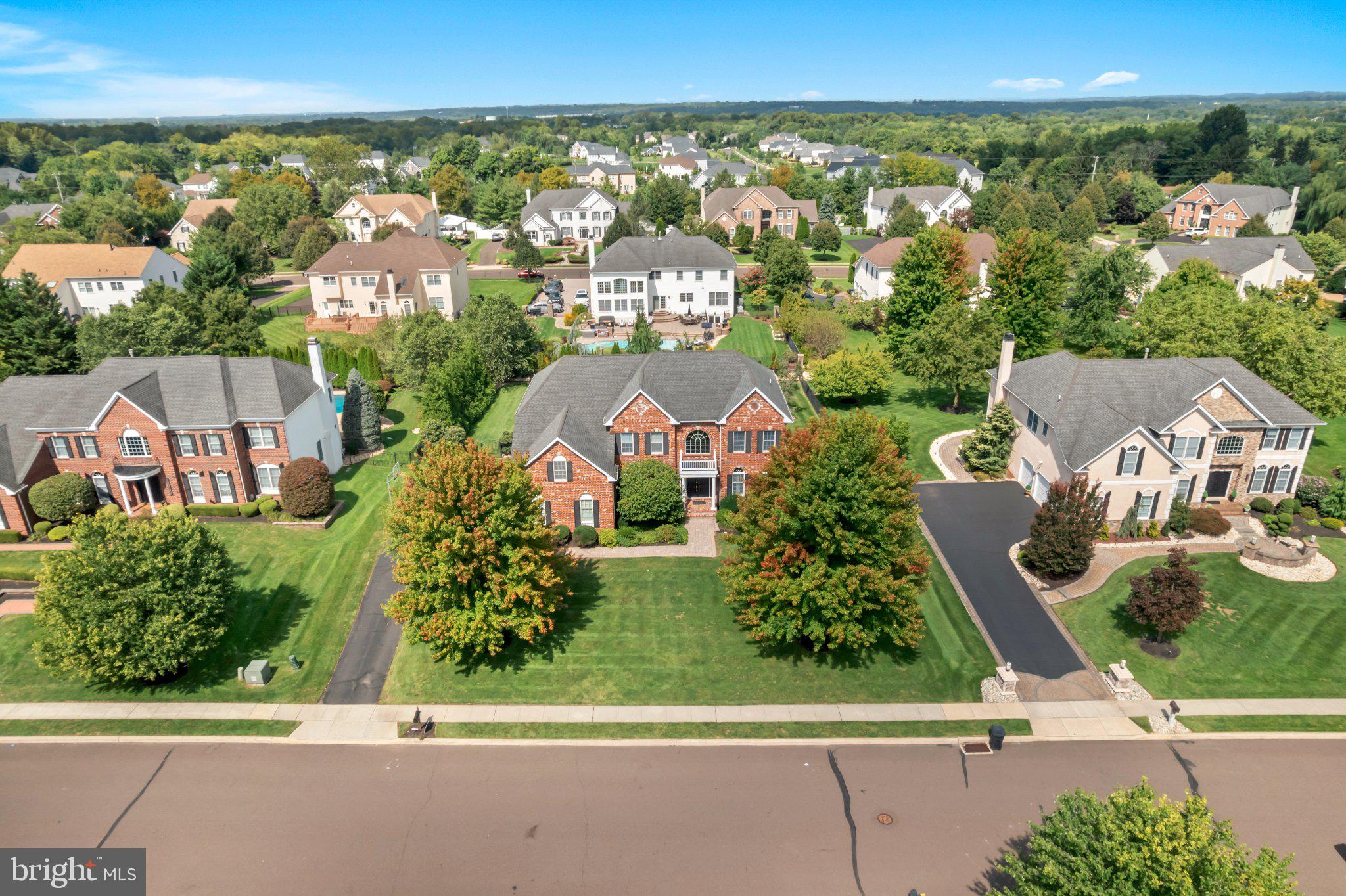 135 LIVERY DRIVE