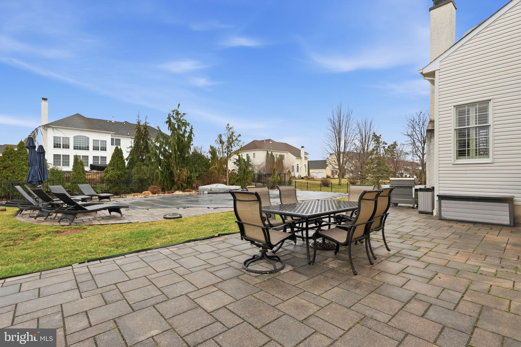 NORTHAMPTON HUNT - Residential