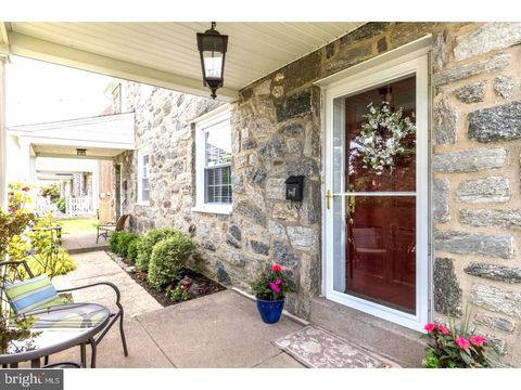 Townhouse For Sale - 52 Woodbine Road<br/> Delaware County, HAVERTOWN, PA 19083