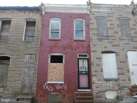 Townhouse For Sale - 1830 N Chapel Street<br/> Baltimore City County, BALTIMORE, MD 21213
