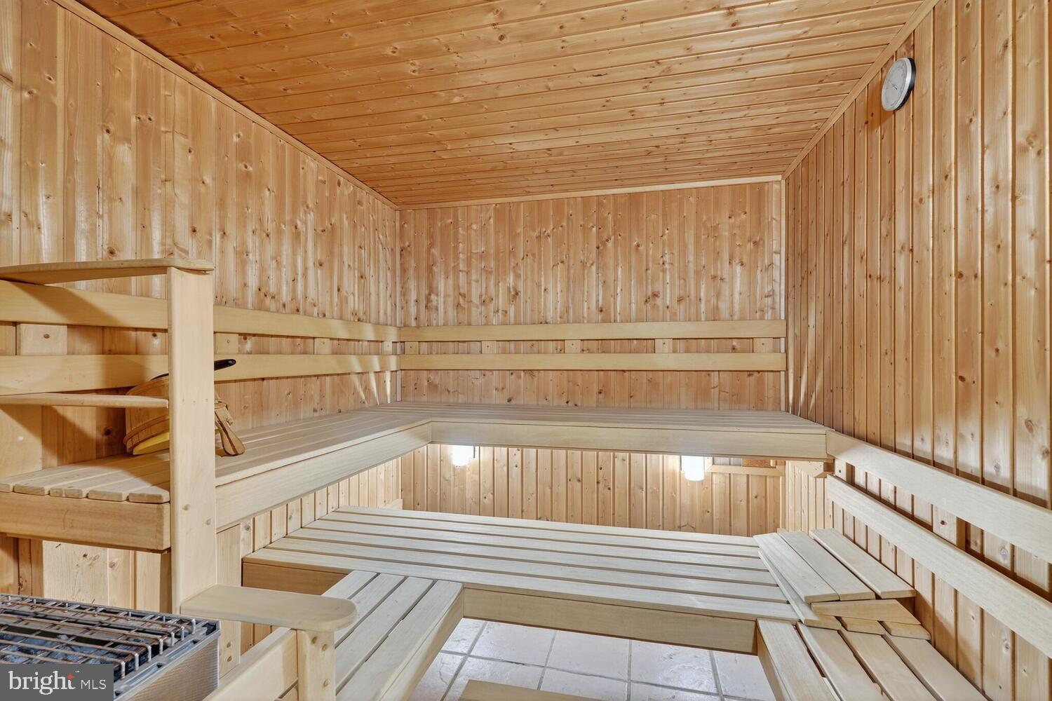 THE CHATHAM - Residential