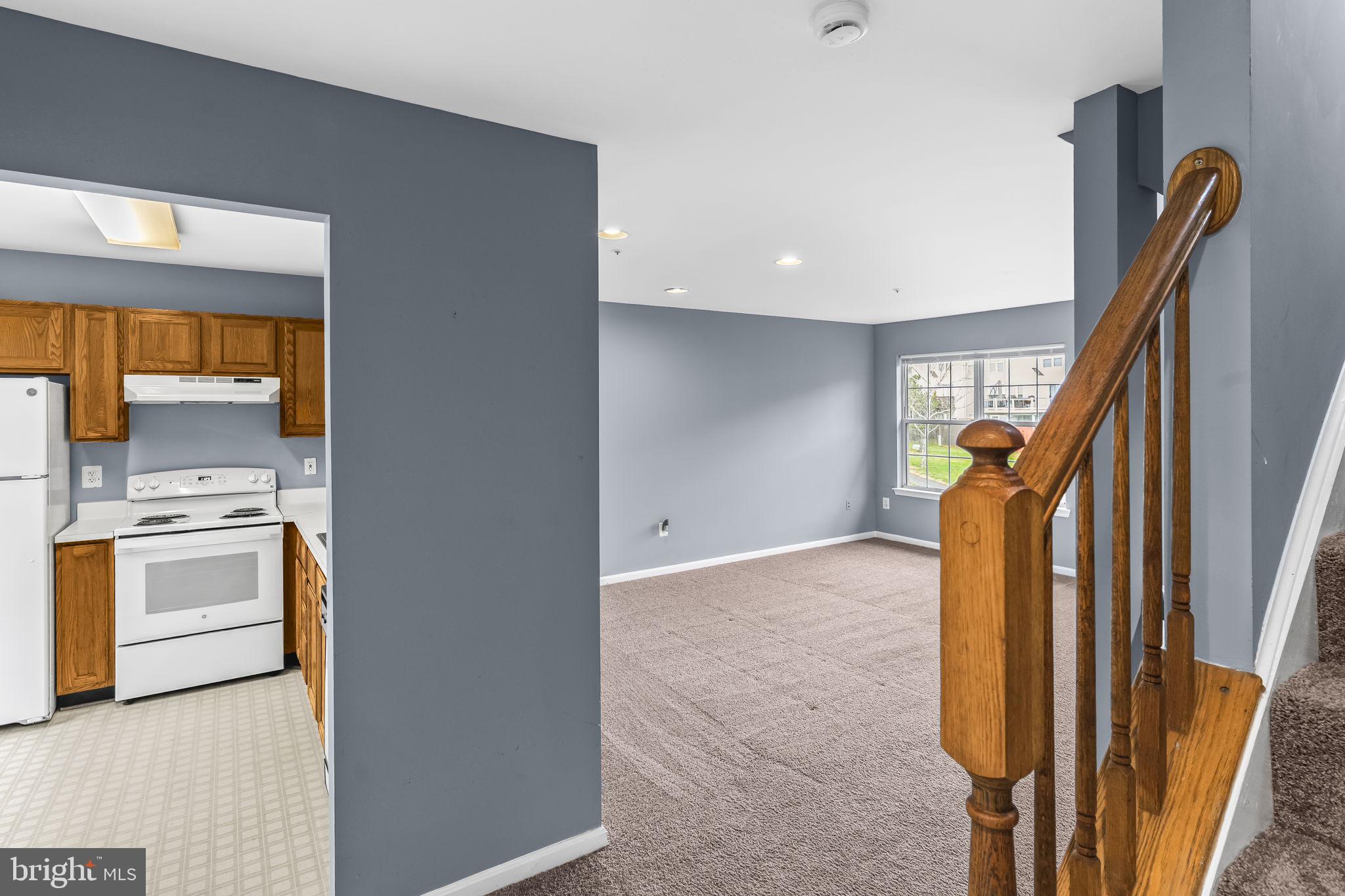 KINGS GRANT - Residential