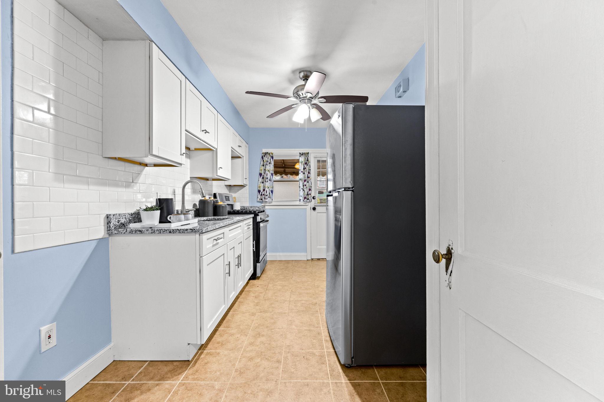 EDNOR GARDENS - LAKESIDE - Residential