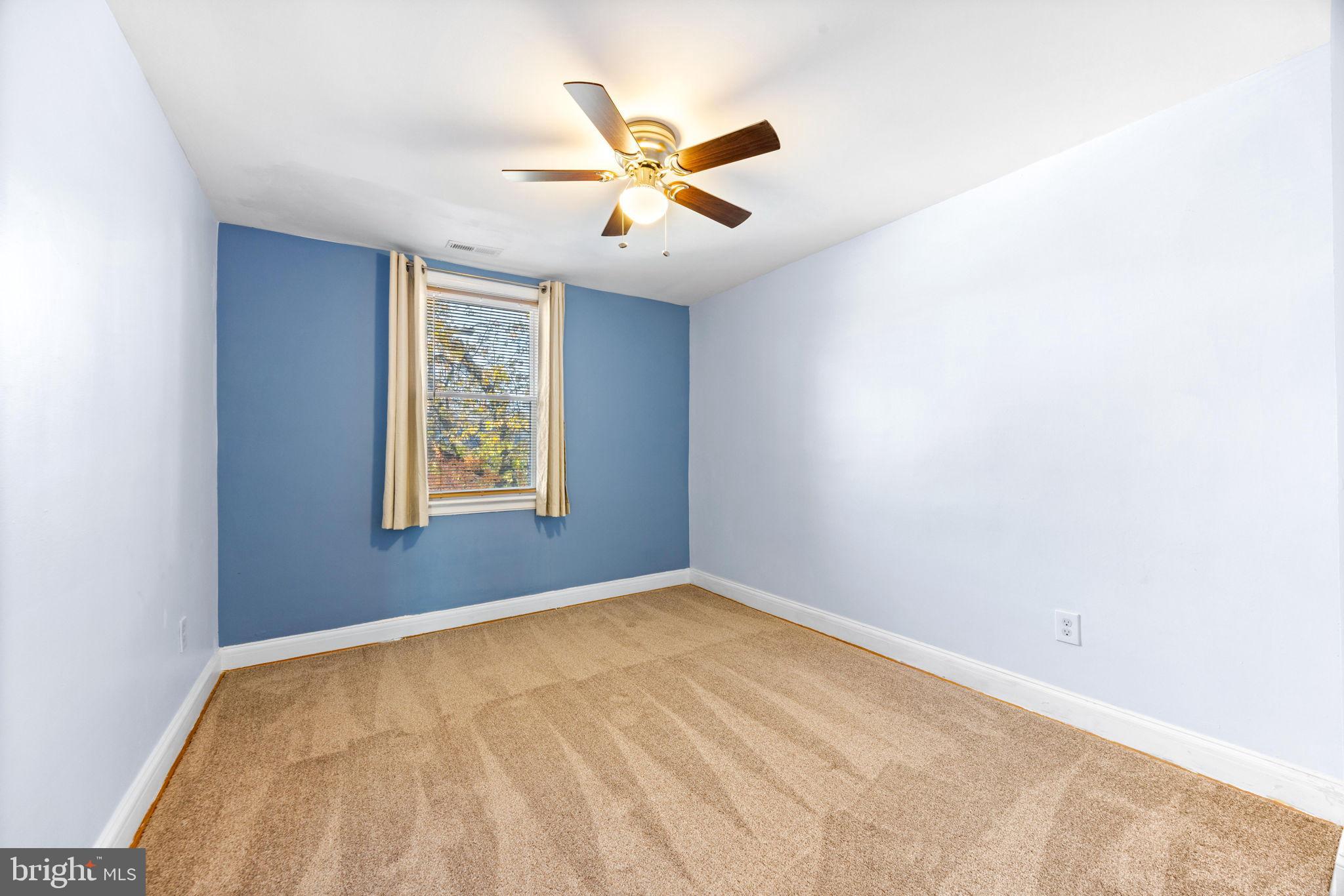 EDNOR GARDENS - LAKESIDE - Residential