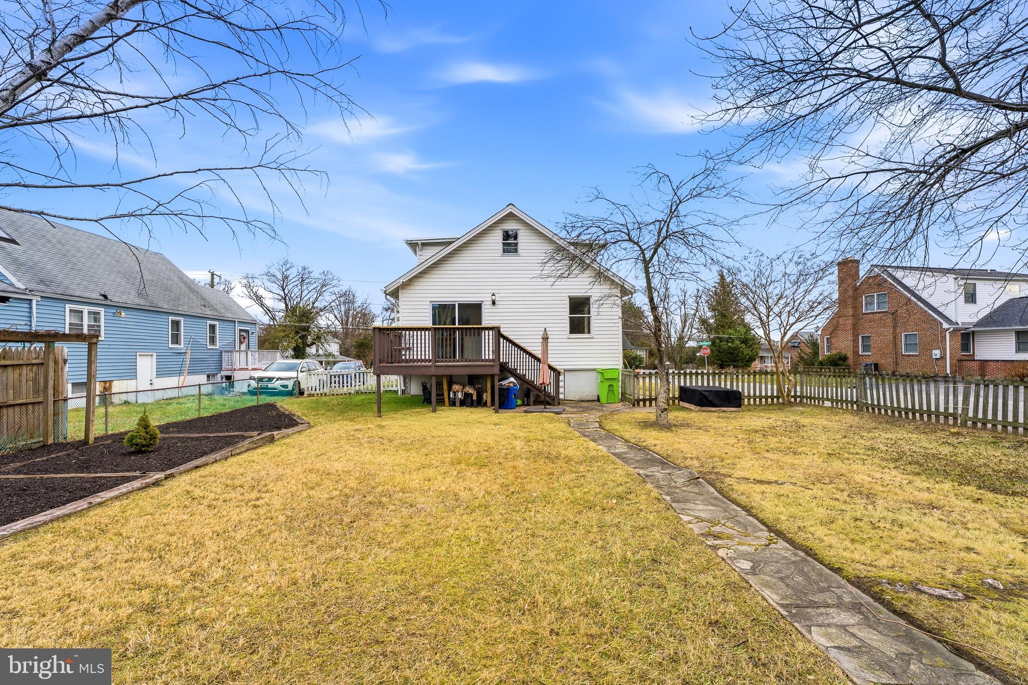 HILLENDALE PARK - Residential