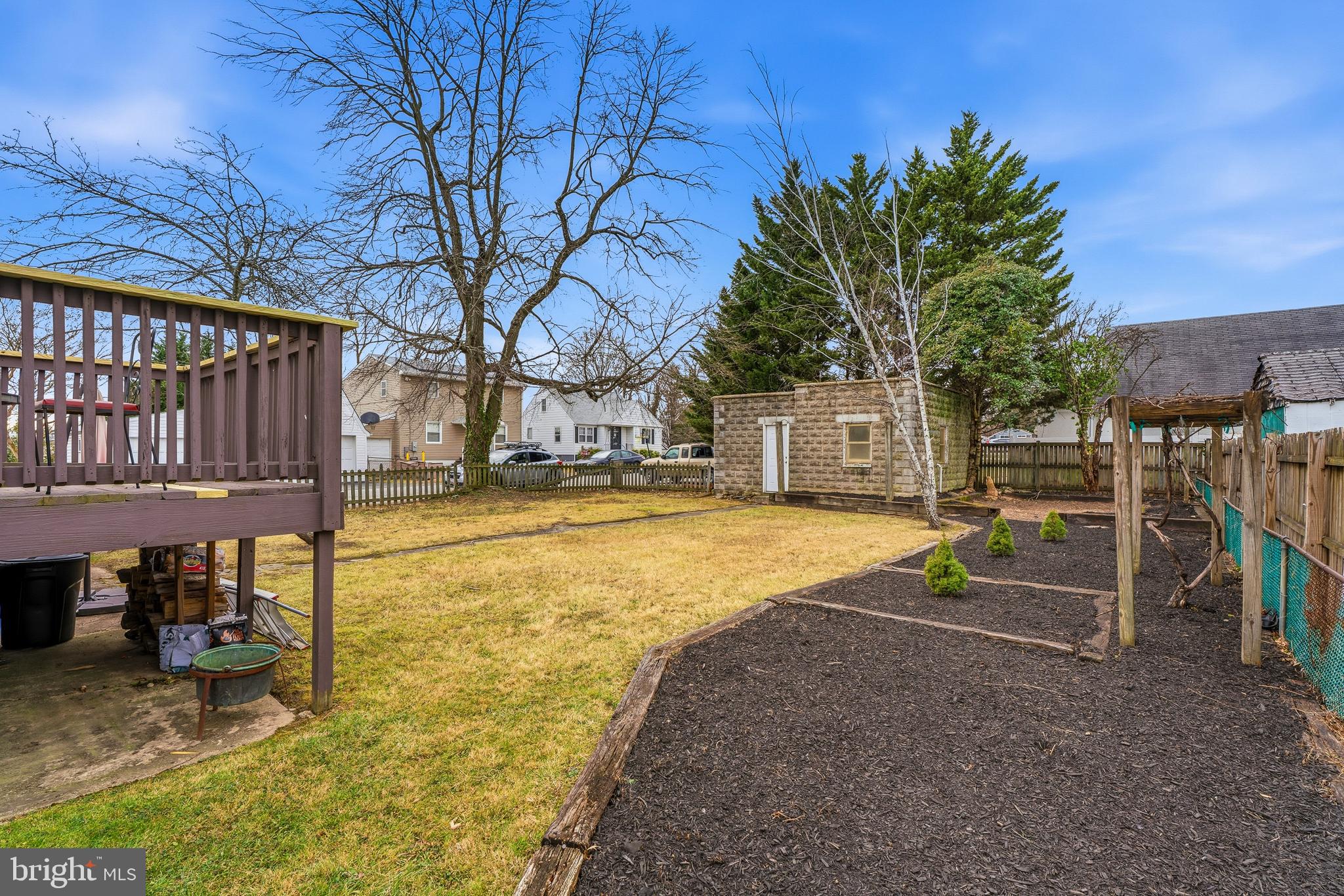 HILLENDALE PARK - Residential