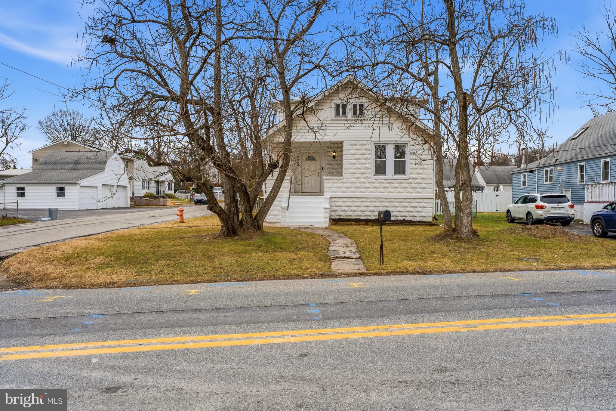 HILLENDALE PARK - Residential