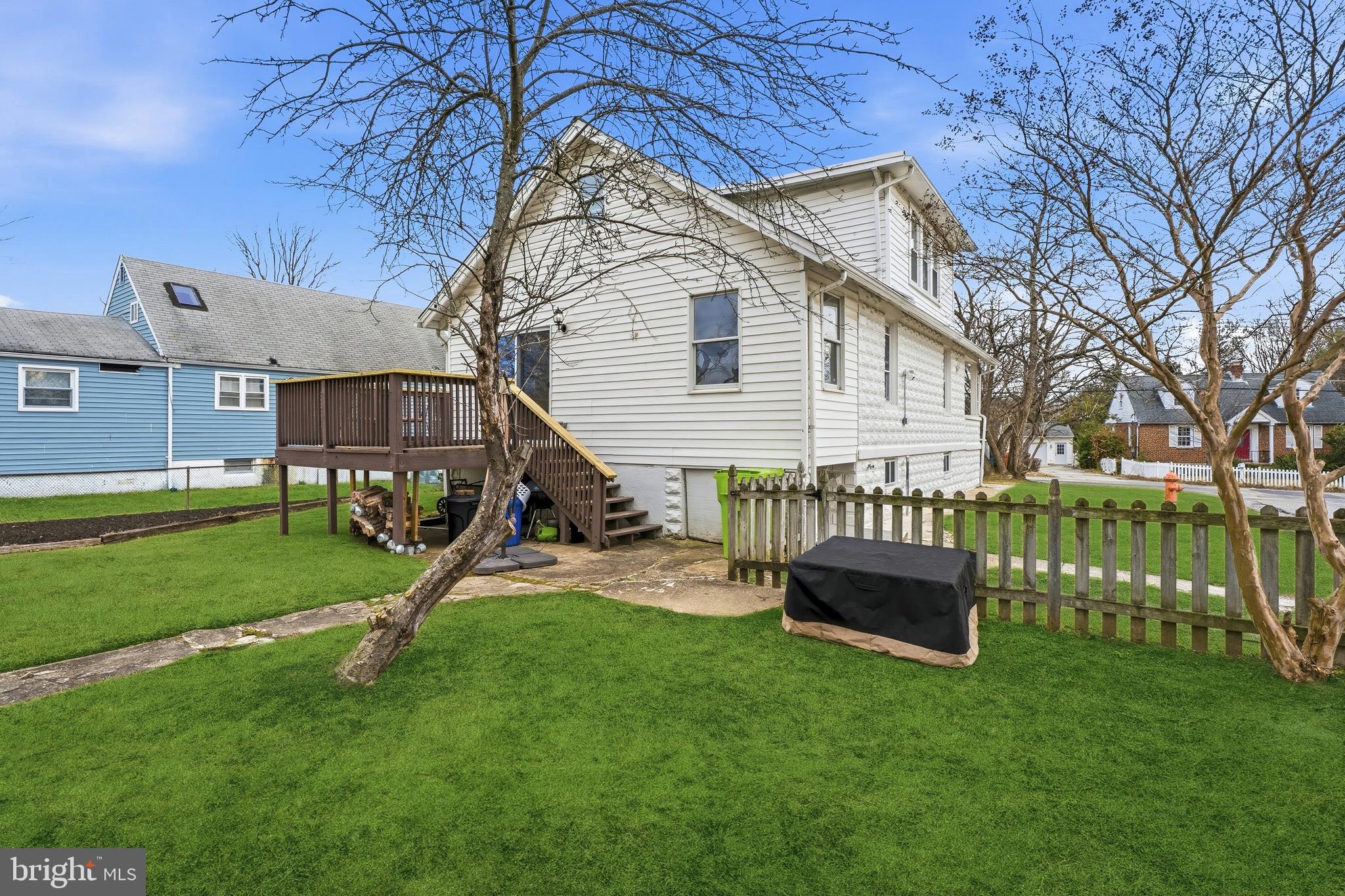 HILLENDALE PARK - Residential