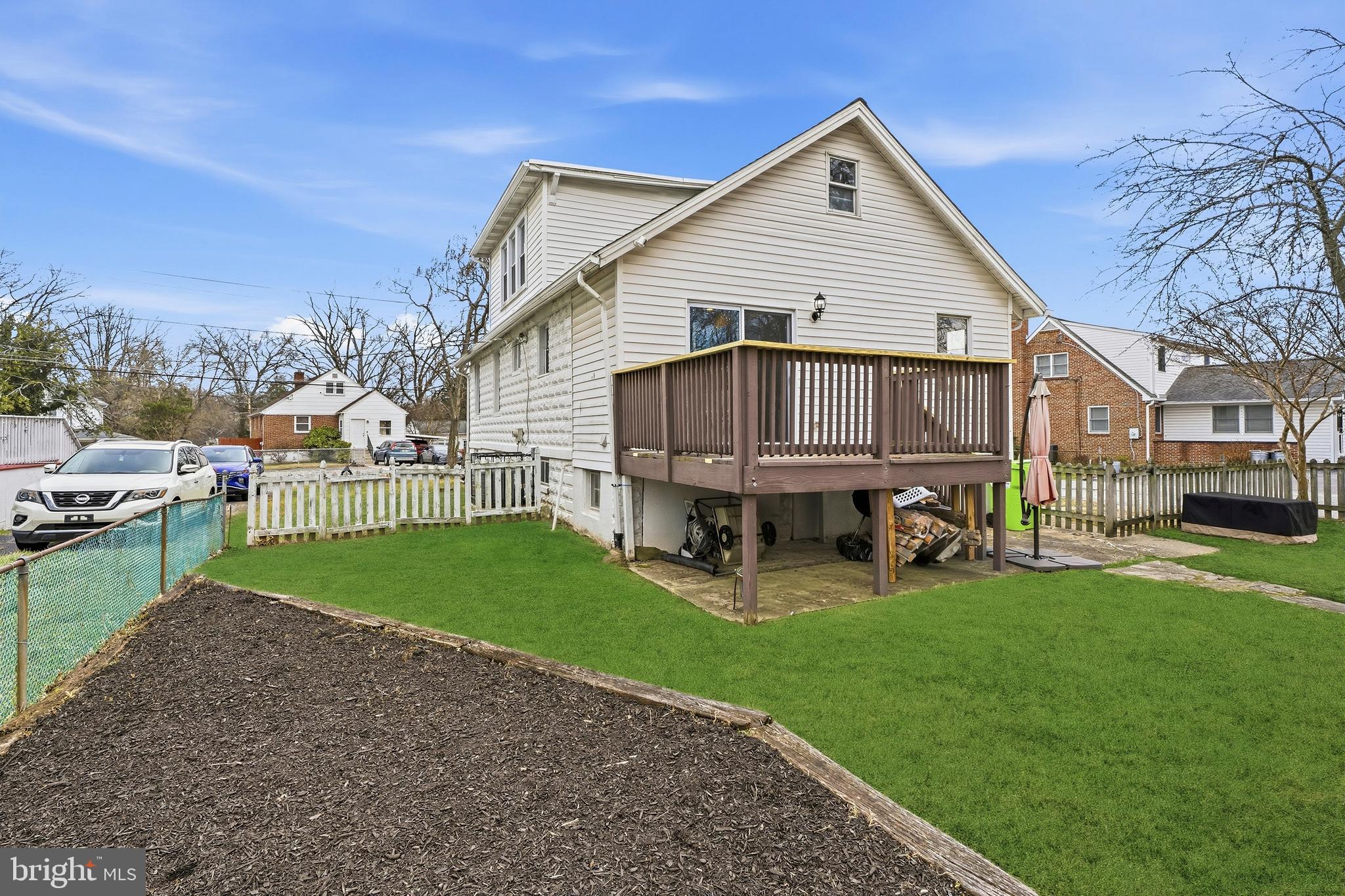 HILLENDALE PARK - Residential