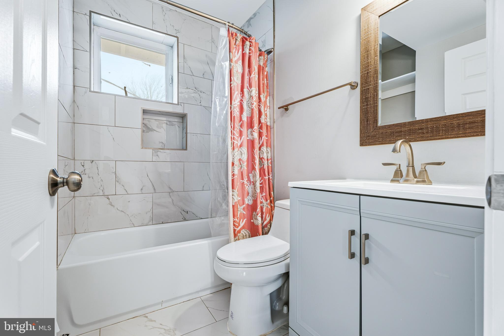 HILLENDALE PARK - Residential