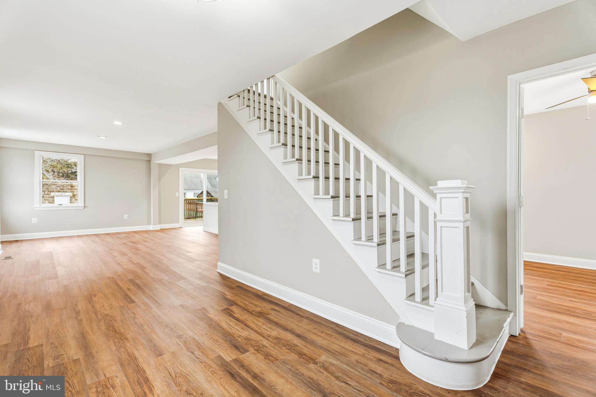 HILLENDALE PARK - Residential