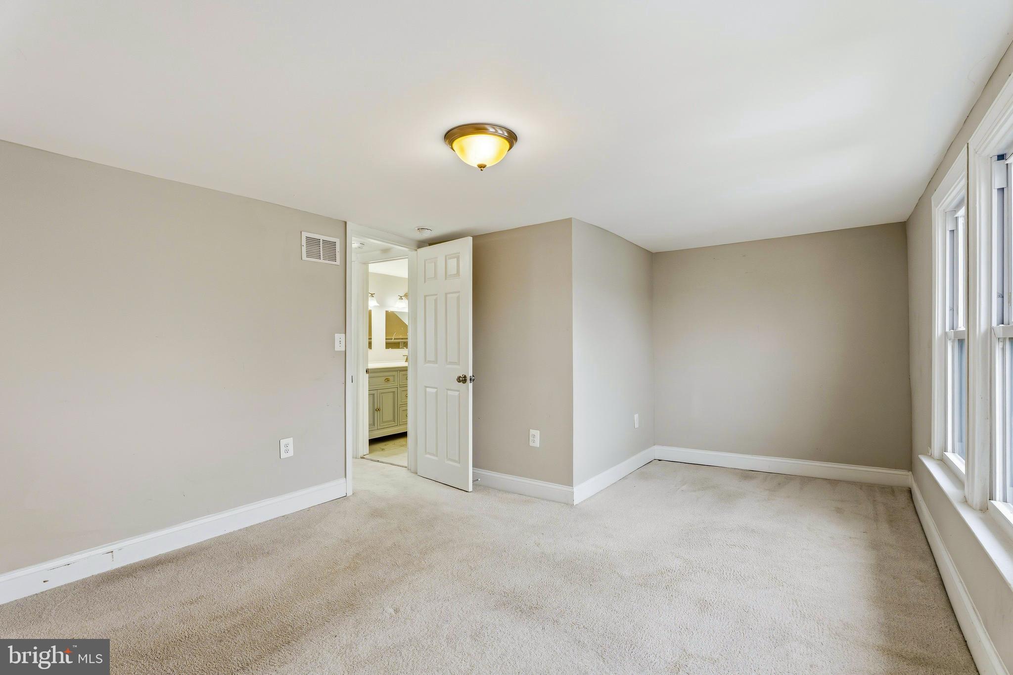 HILLENDALE PARK - Residential