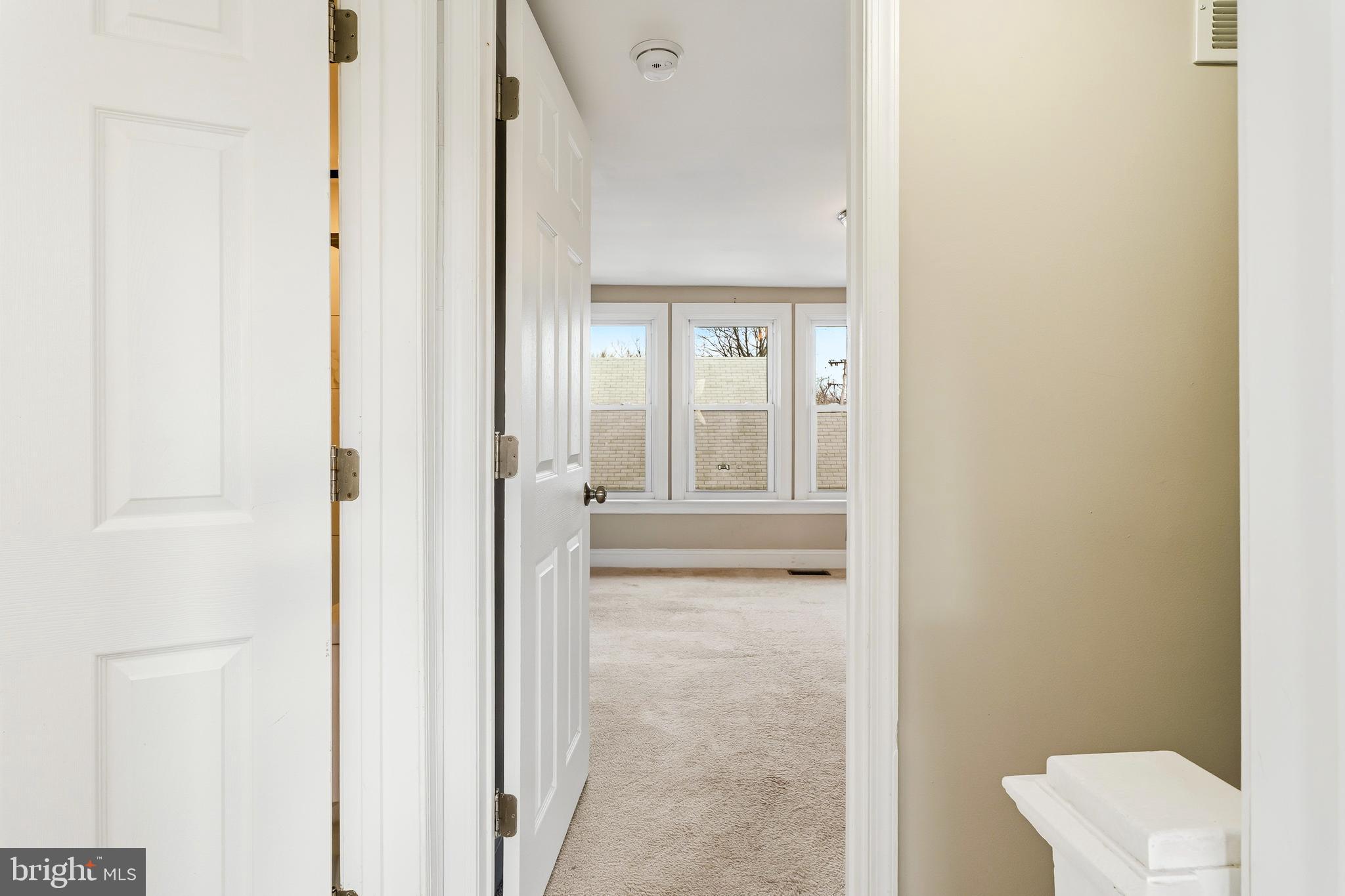 HILLENDALE PARK - Residential