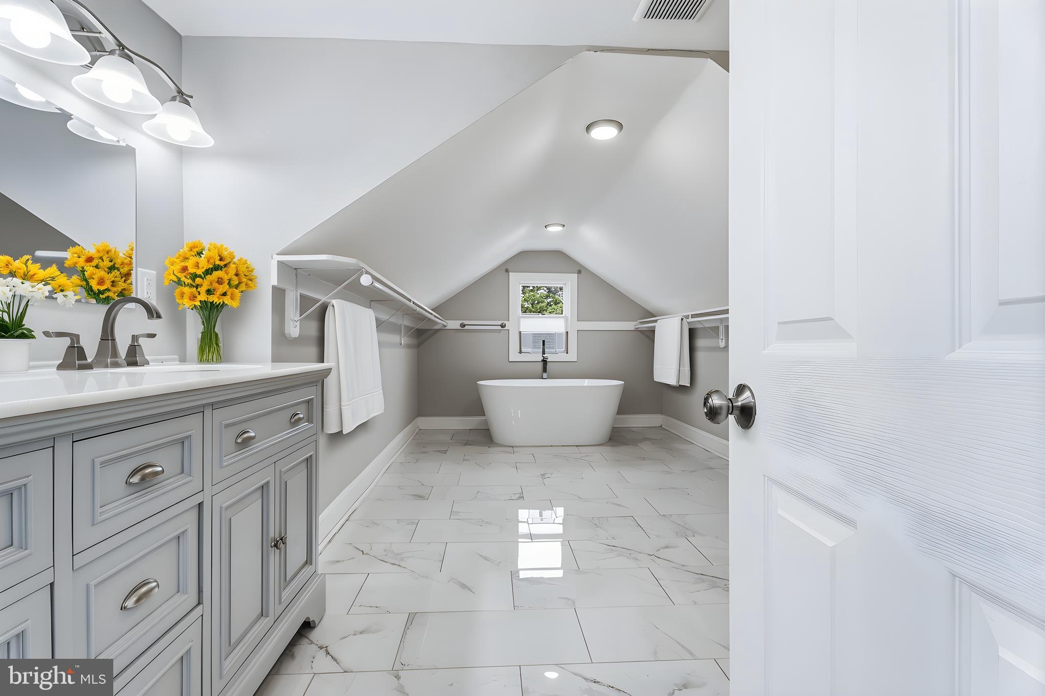 HILLENDALE PARK - Residential