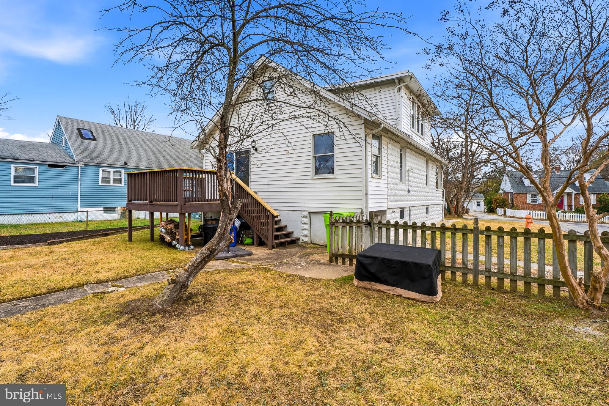 HILLENDALE PARK - Residential