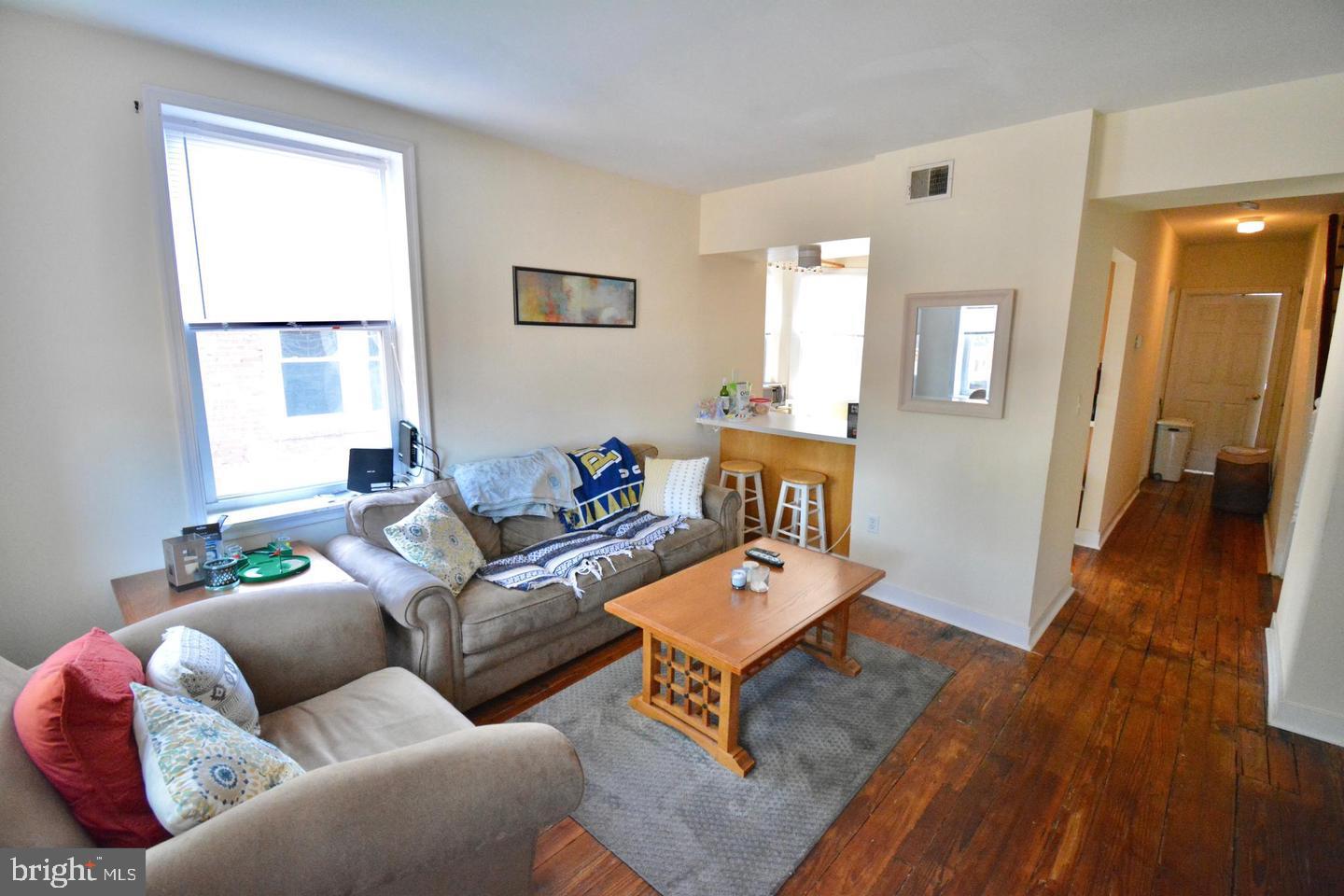 ROXBOROUGH - Residential Lease