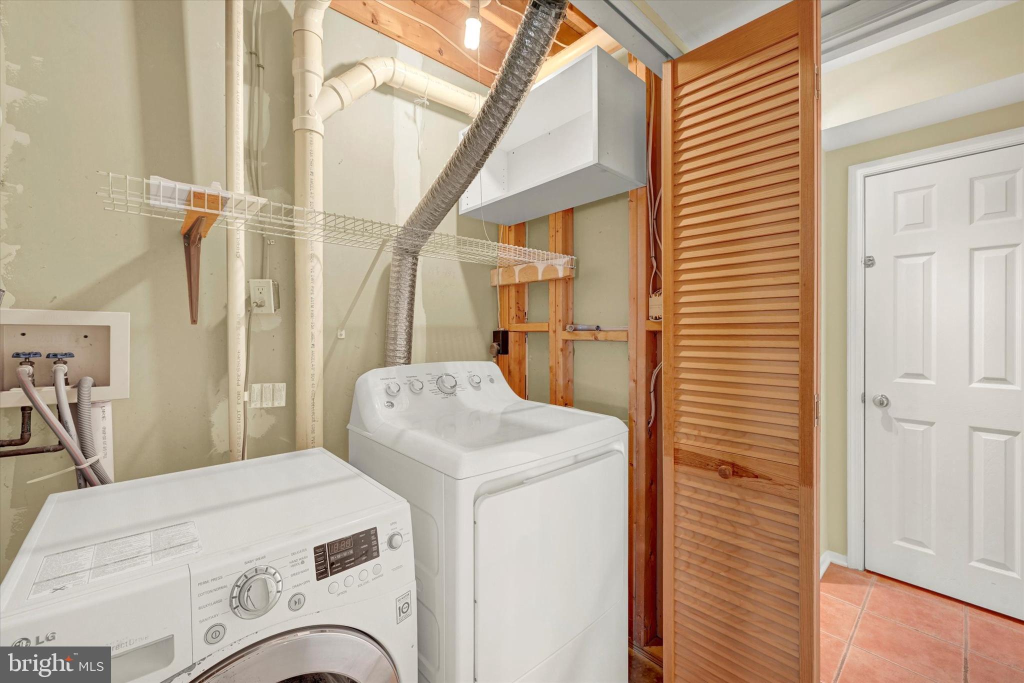 WOODLAND VILLAGE - Residential