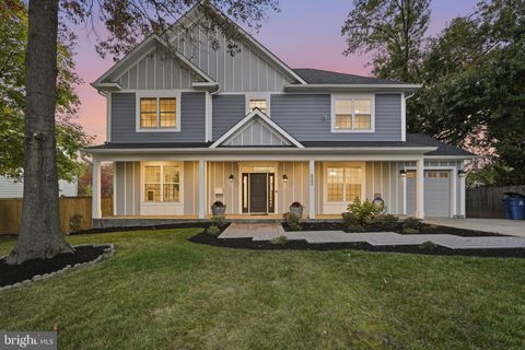 2302 WESTMORELAND STREET FALLS CHURCH VA 22046