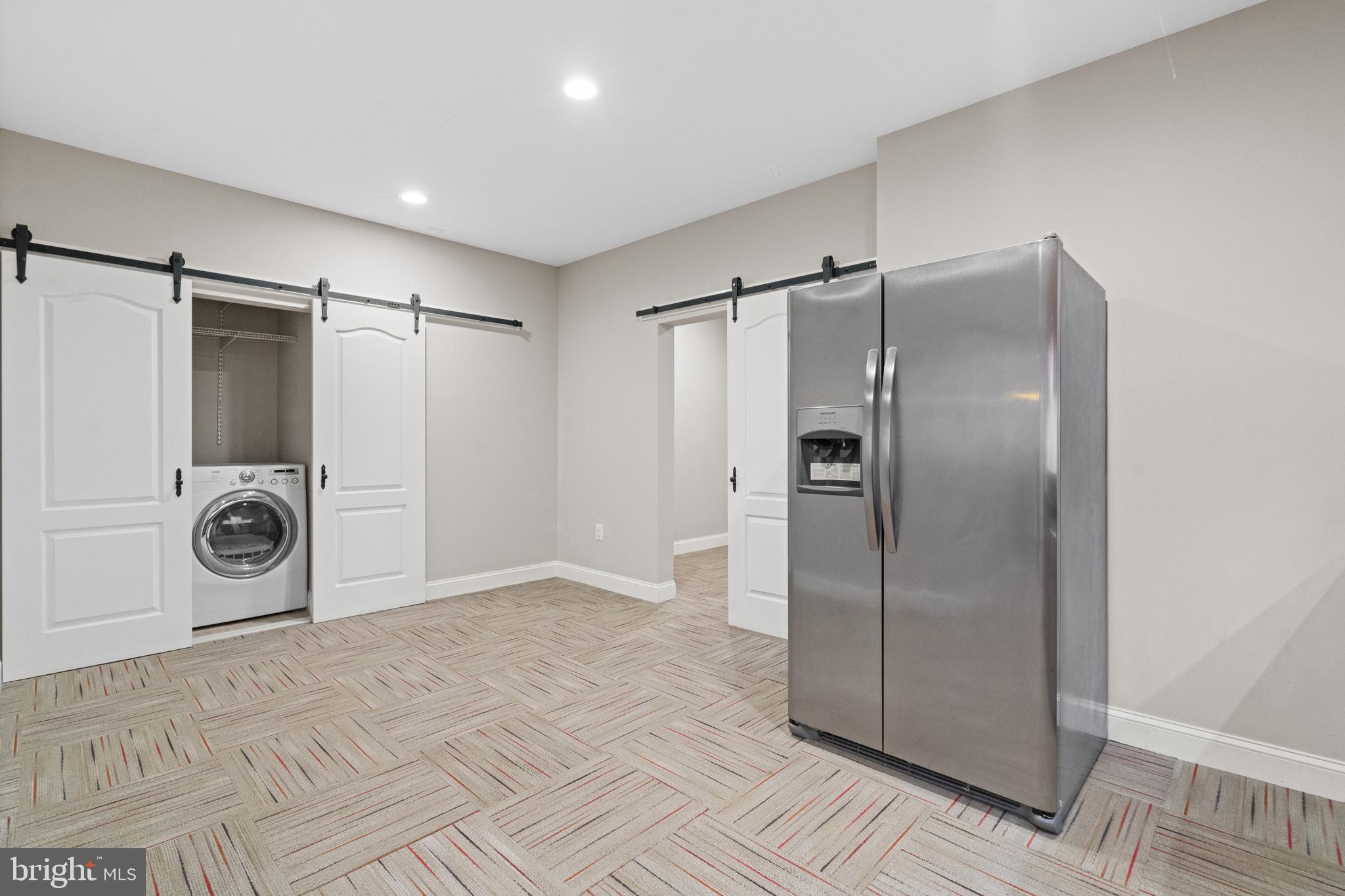 PIMMIT VIEW - Residential