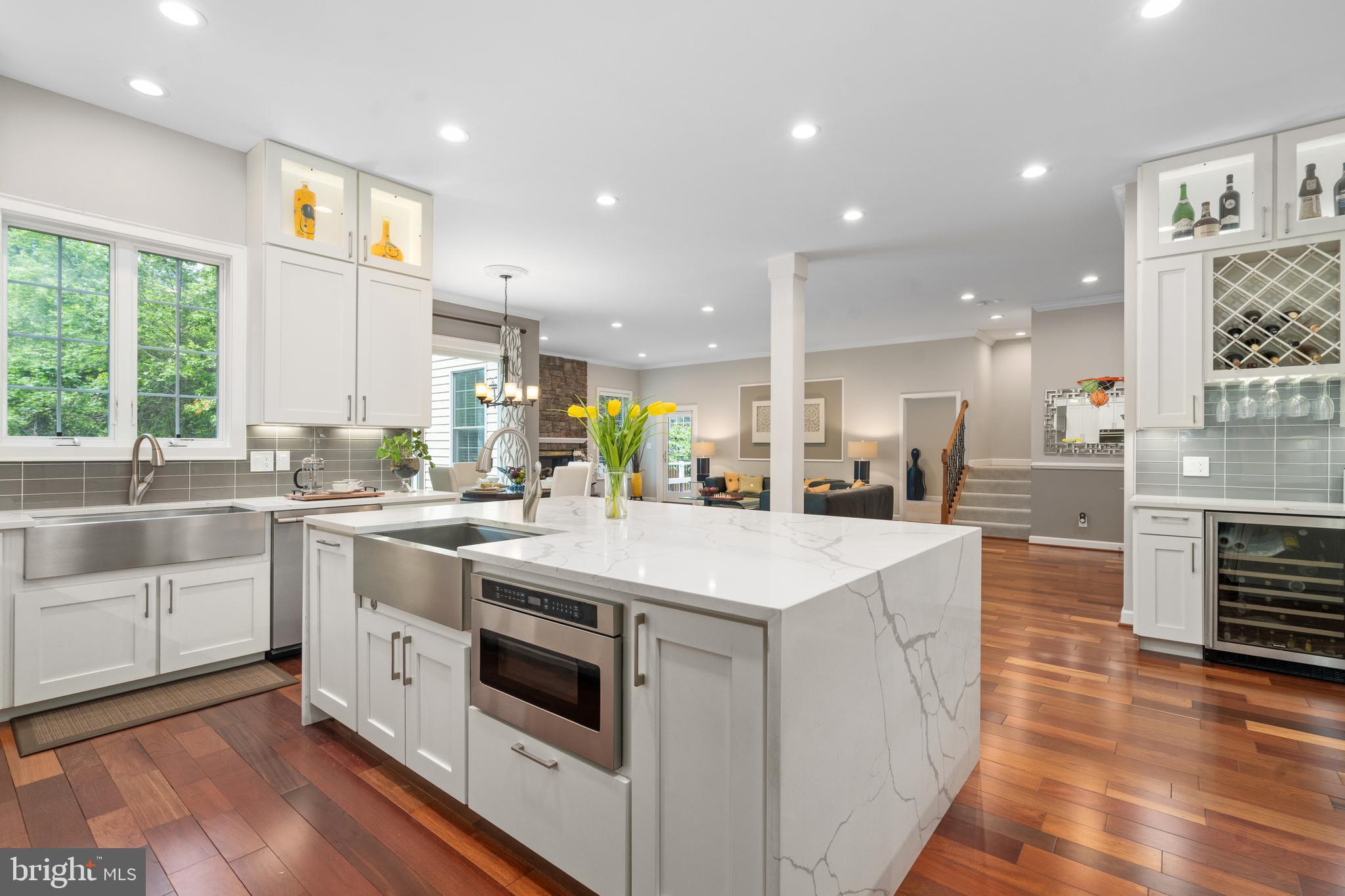 PIMMIT VIEW - Residential