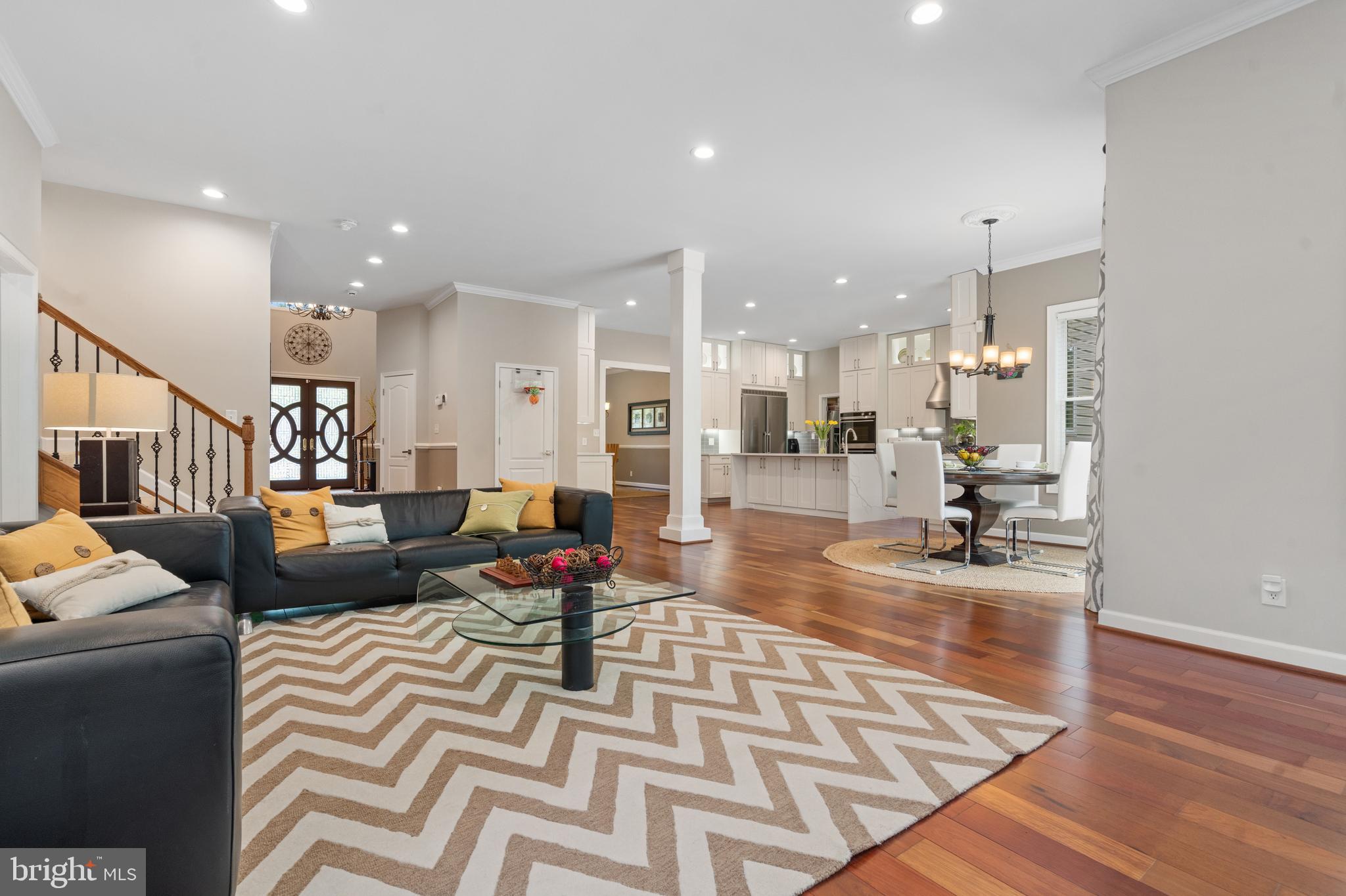 PIMMIT VIEW - Residential