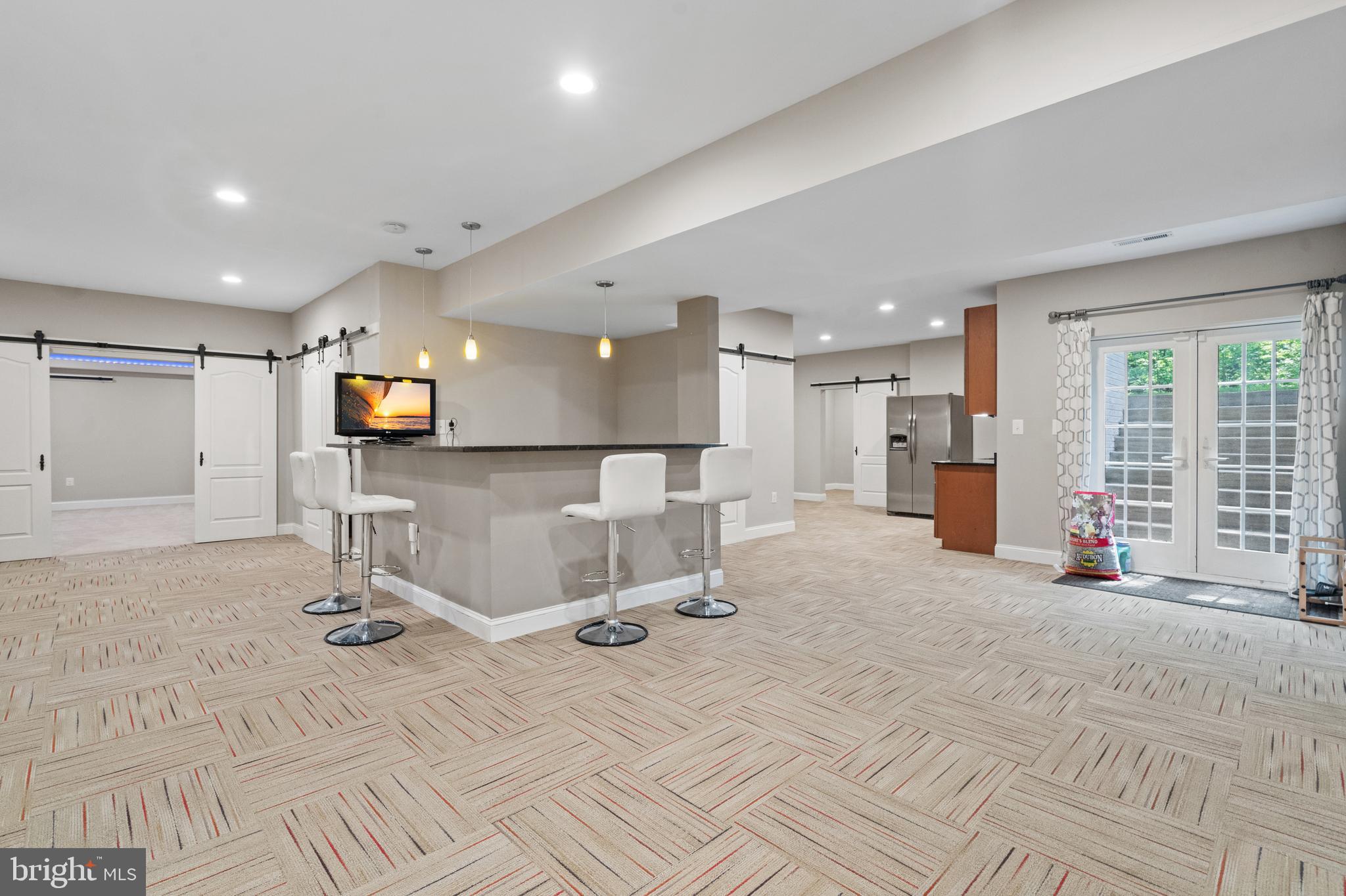 PIMMIT VIEW - Residential