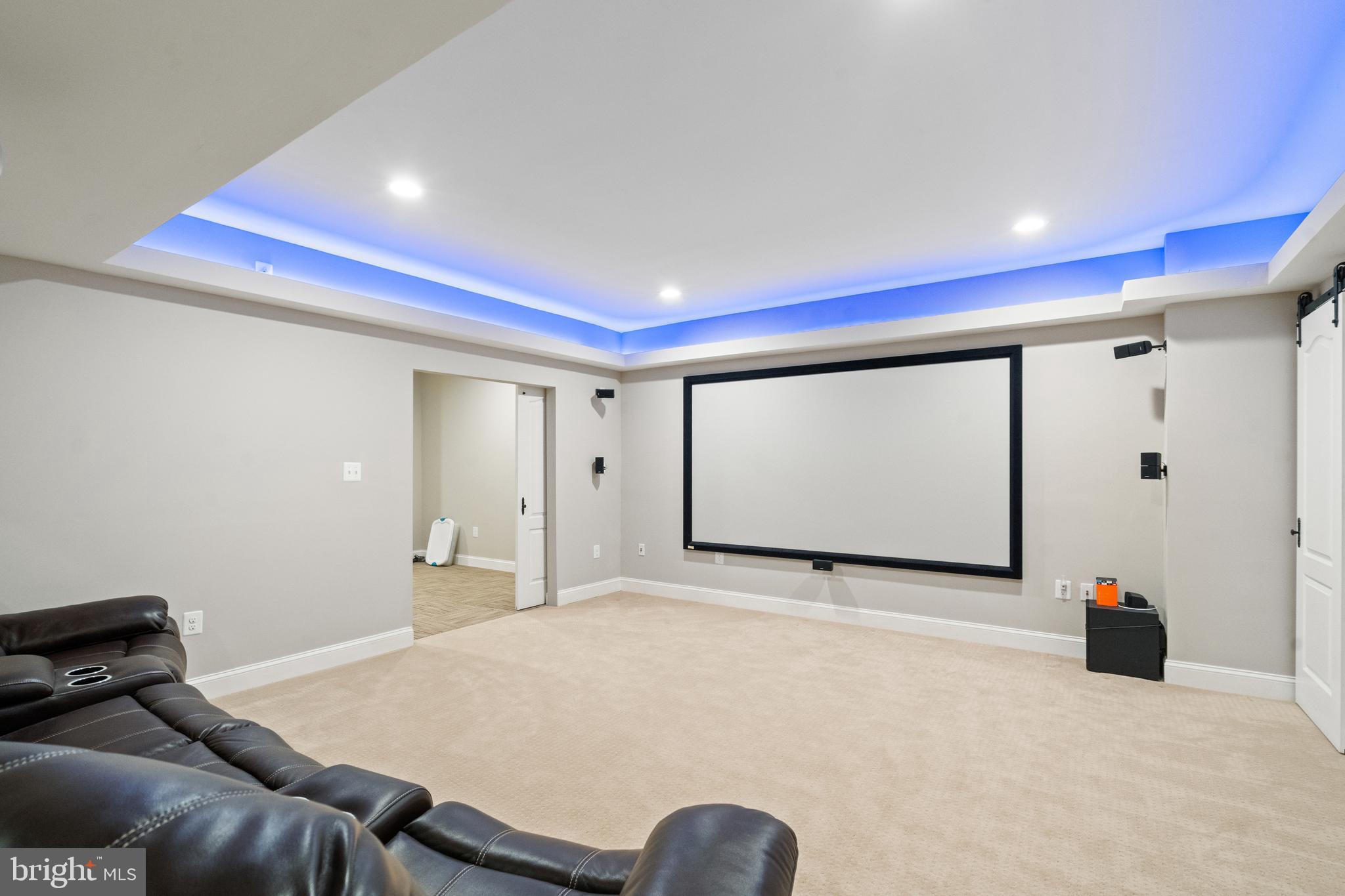 PIMMIT VIEW - Residential