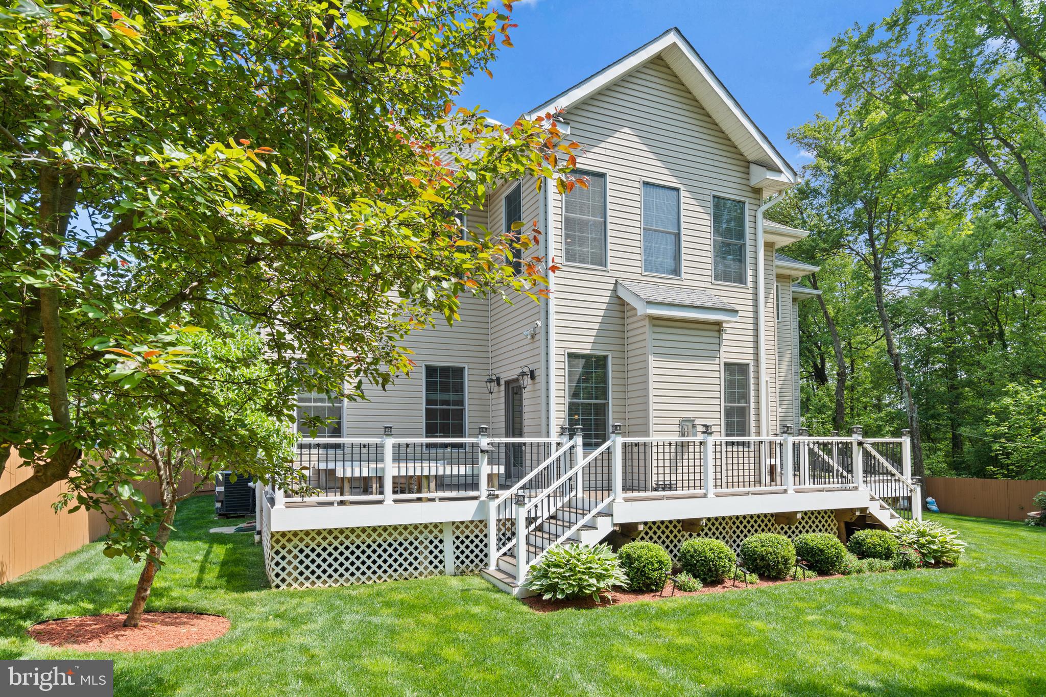 PIMMIT VIEW - Residential