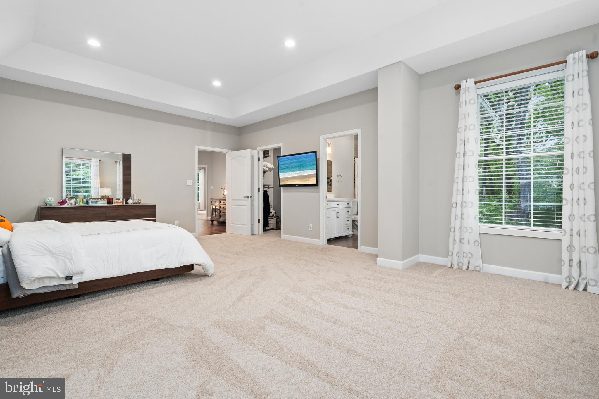 PIMMIT VIEW - Residential