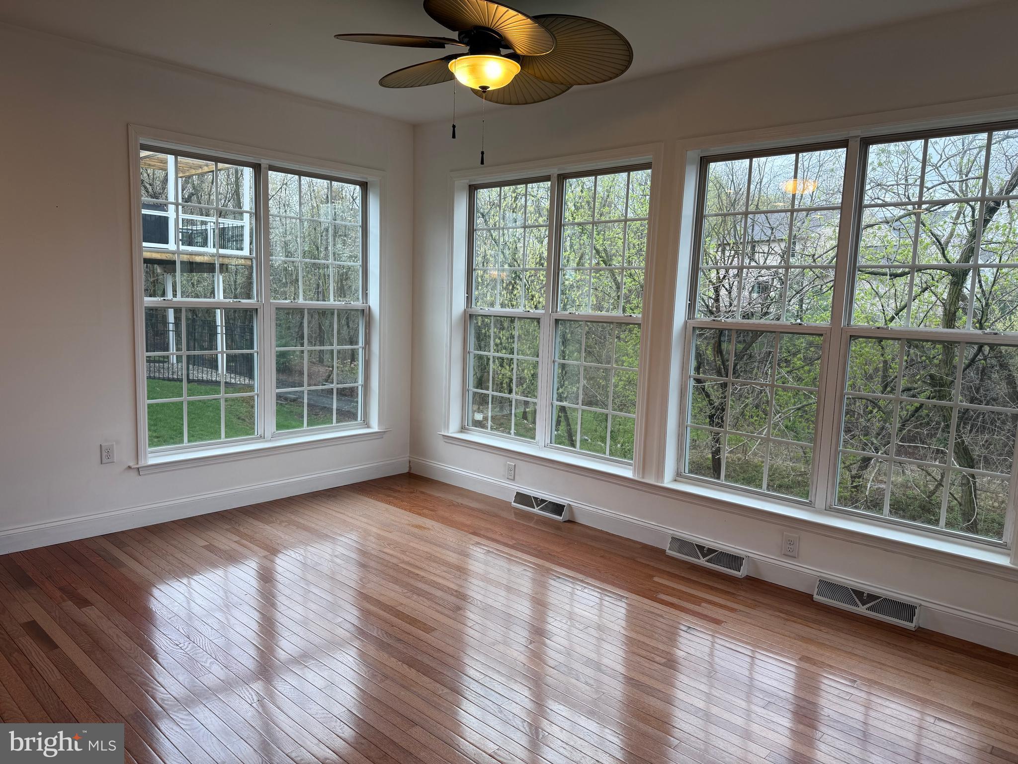WINDSOR - Residential
