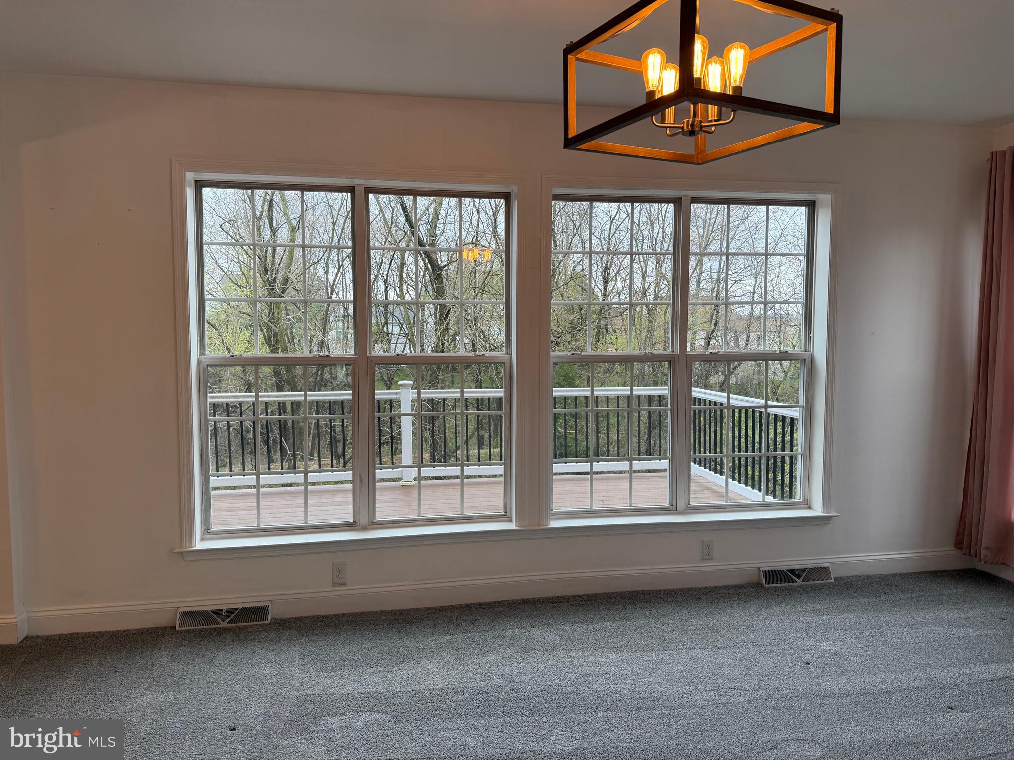WINDSOR - Residential