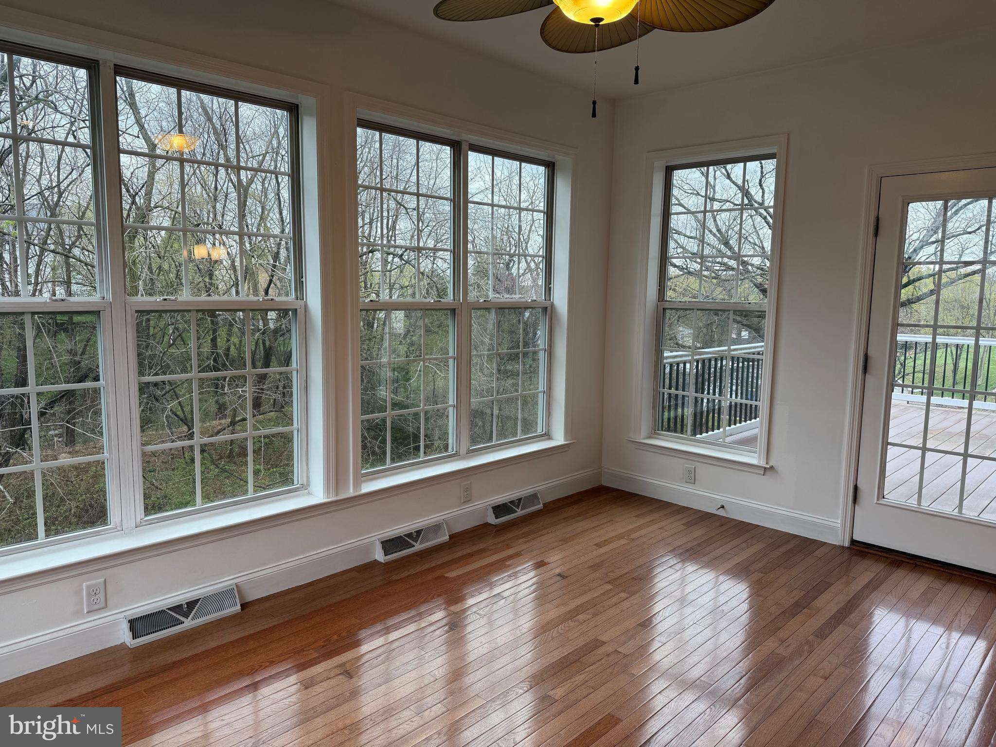 WINDSOR - Residential
