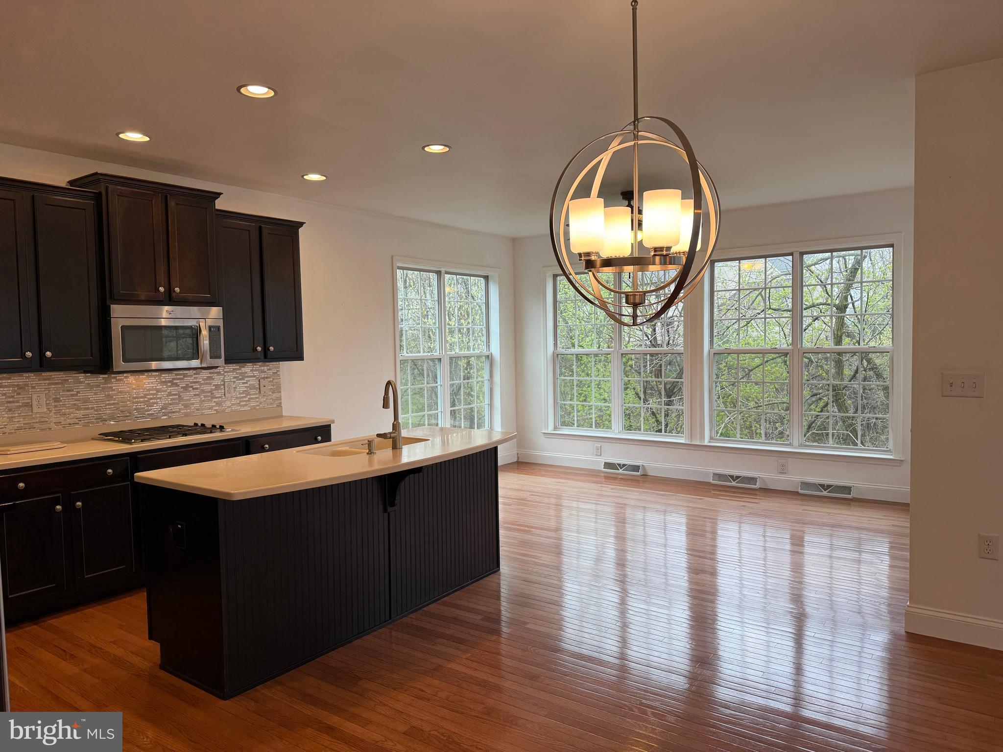 WINDSOR - Residential