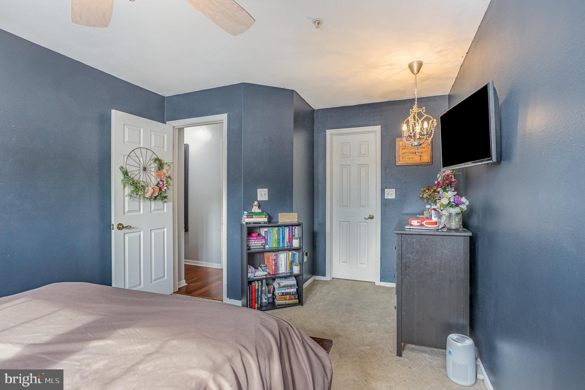 ENGLISH COUNTRY MANOR - Residential