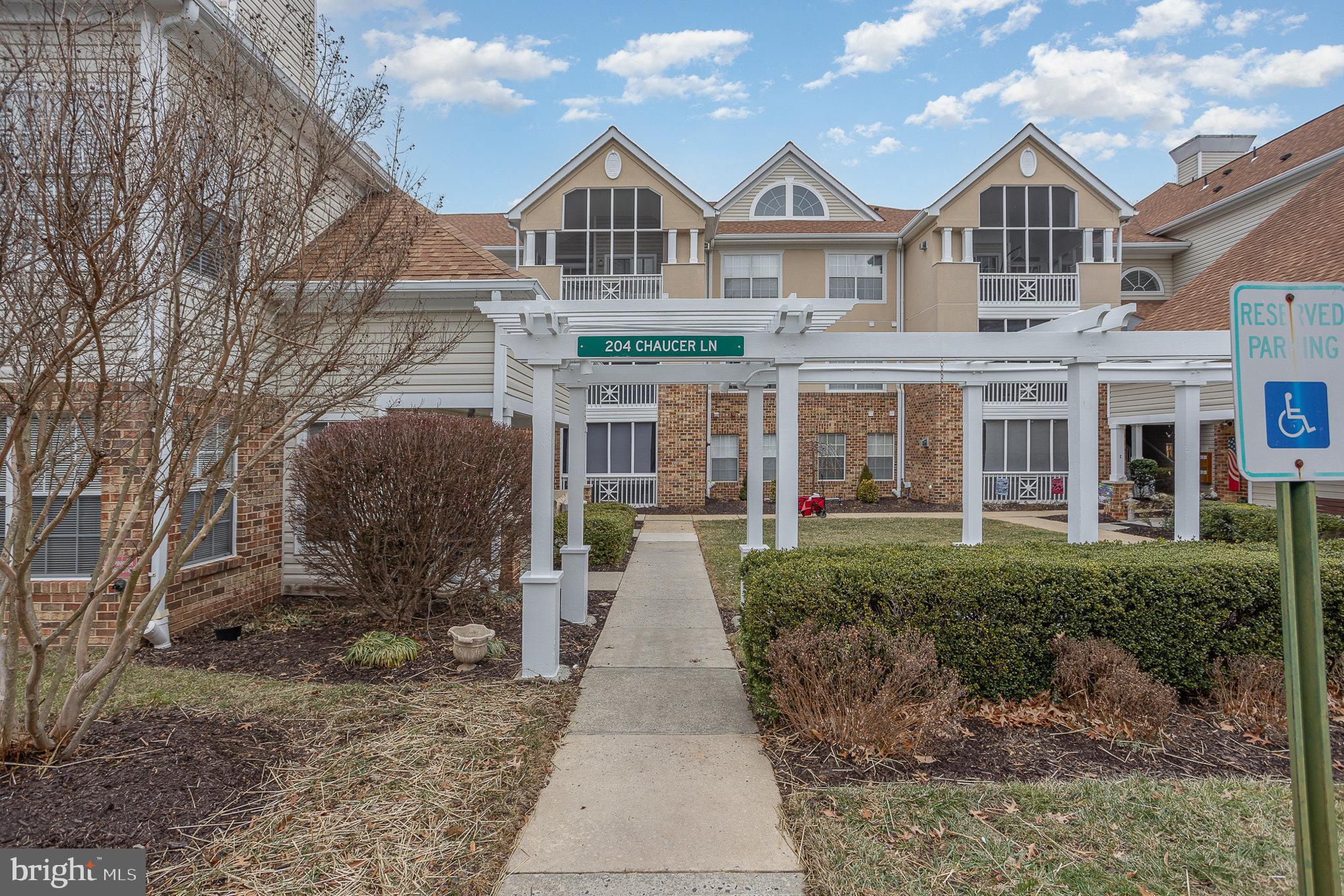 204 CHAUCER LANE J