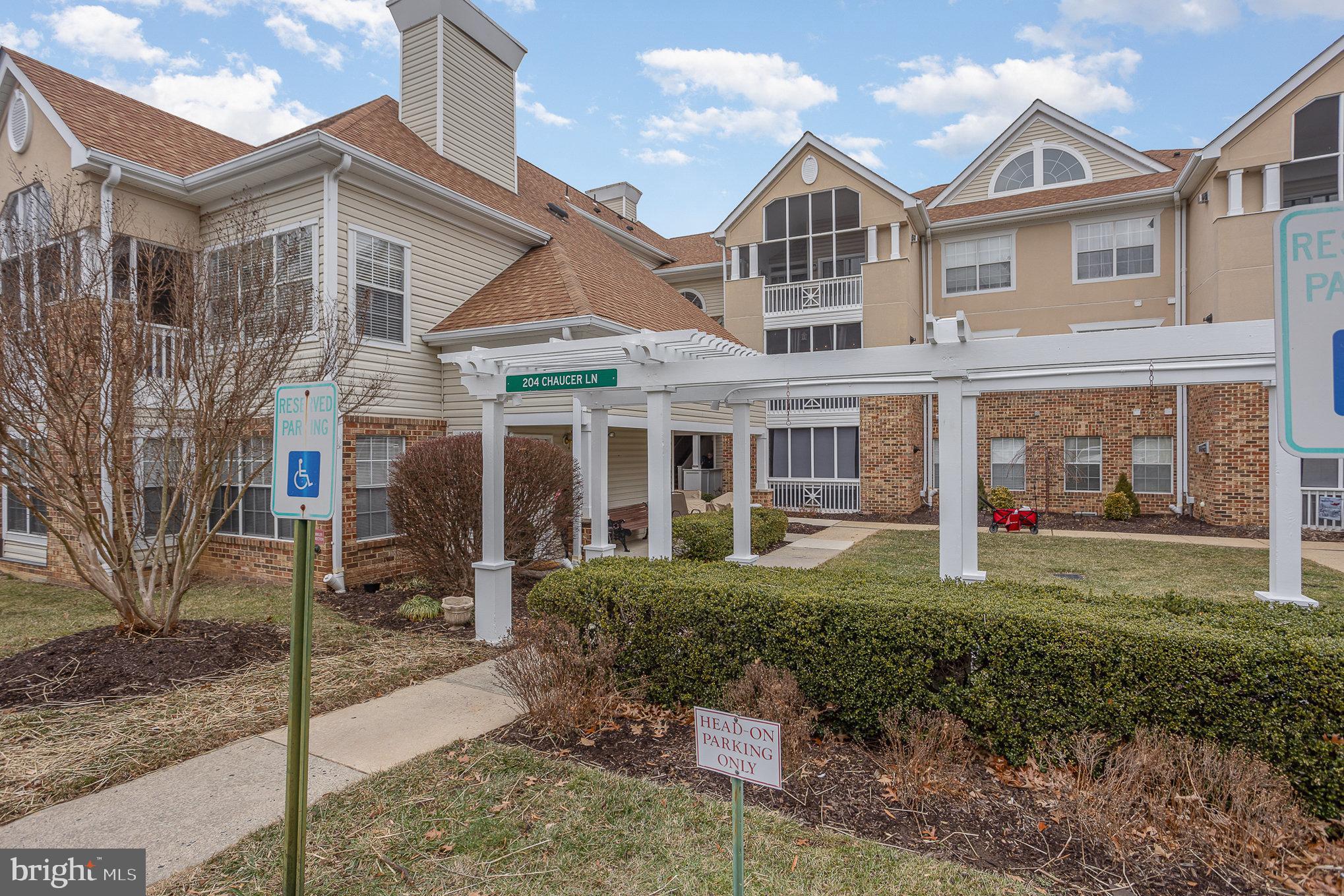 204 CHAUCER LANE J