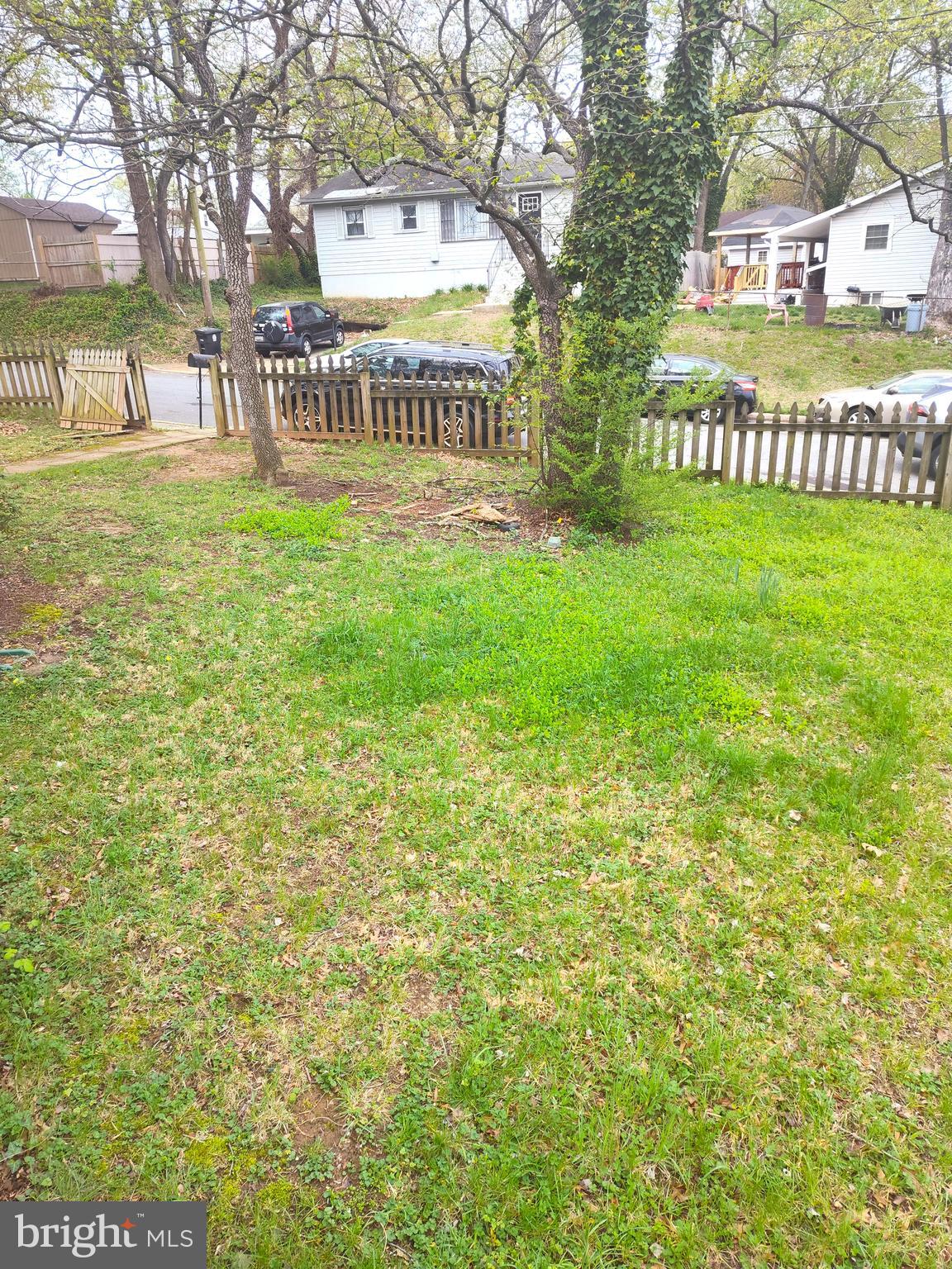 EAST COLUMBIA - Residential Lease