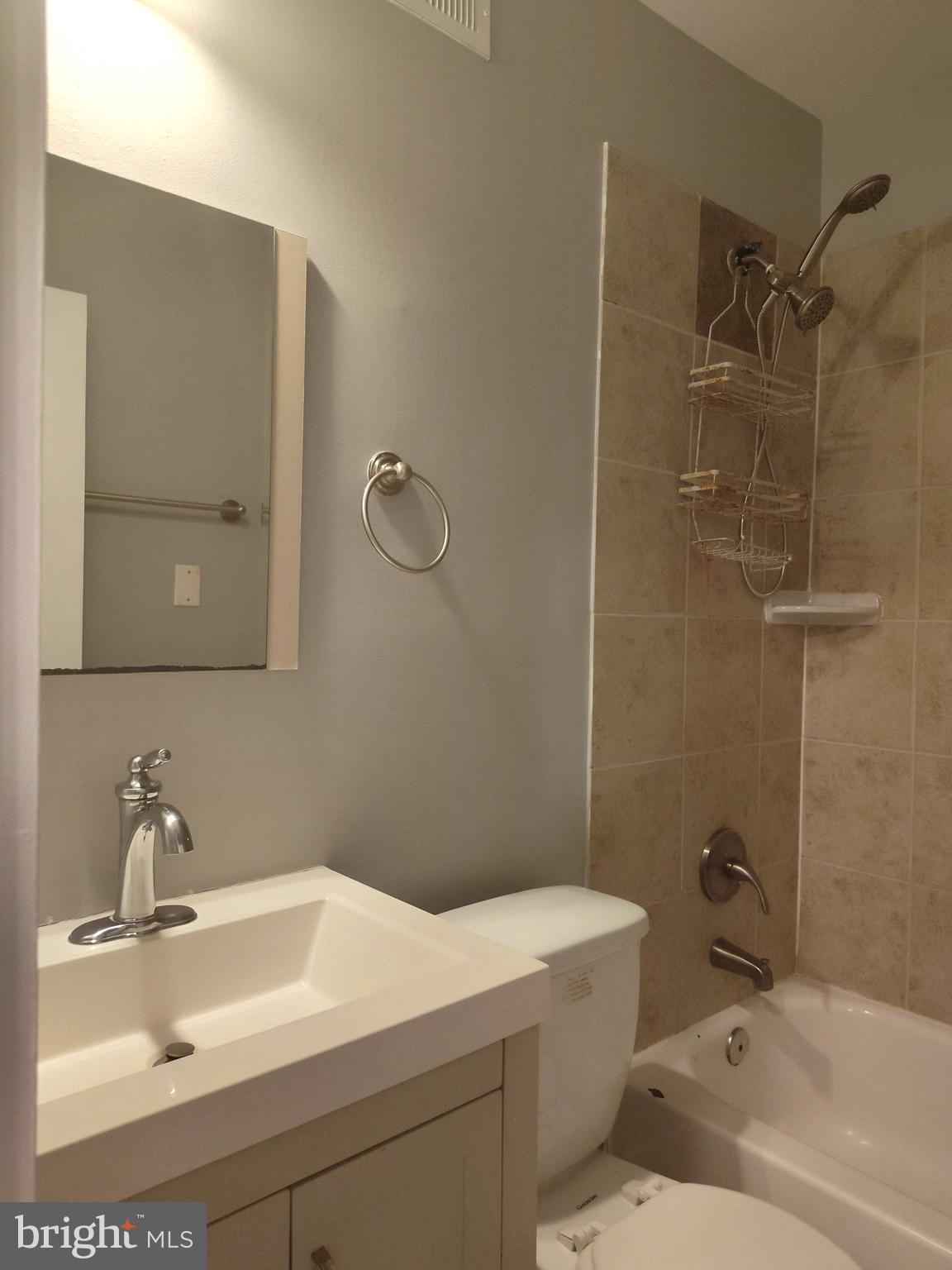 EAST COLUMBIA - Residential Lease