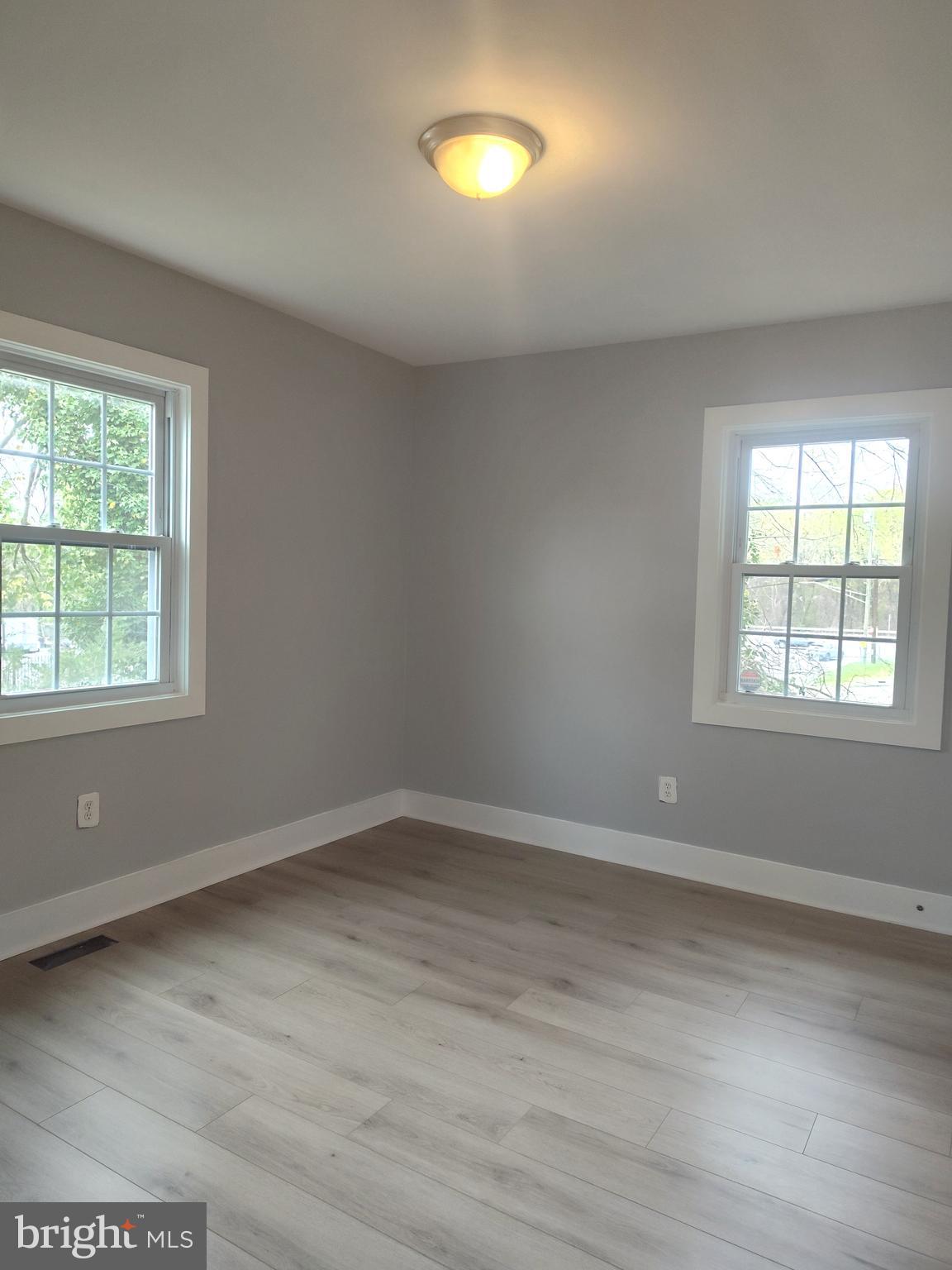 EAST COLUMBIA - Residential Lease