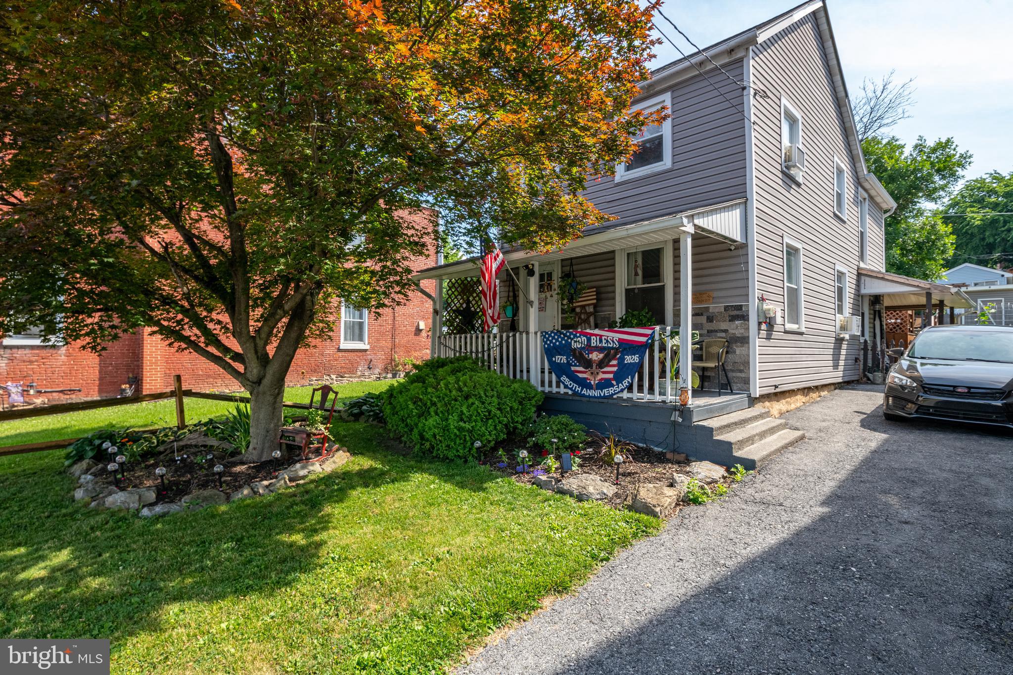 325 S 3RD STREET