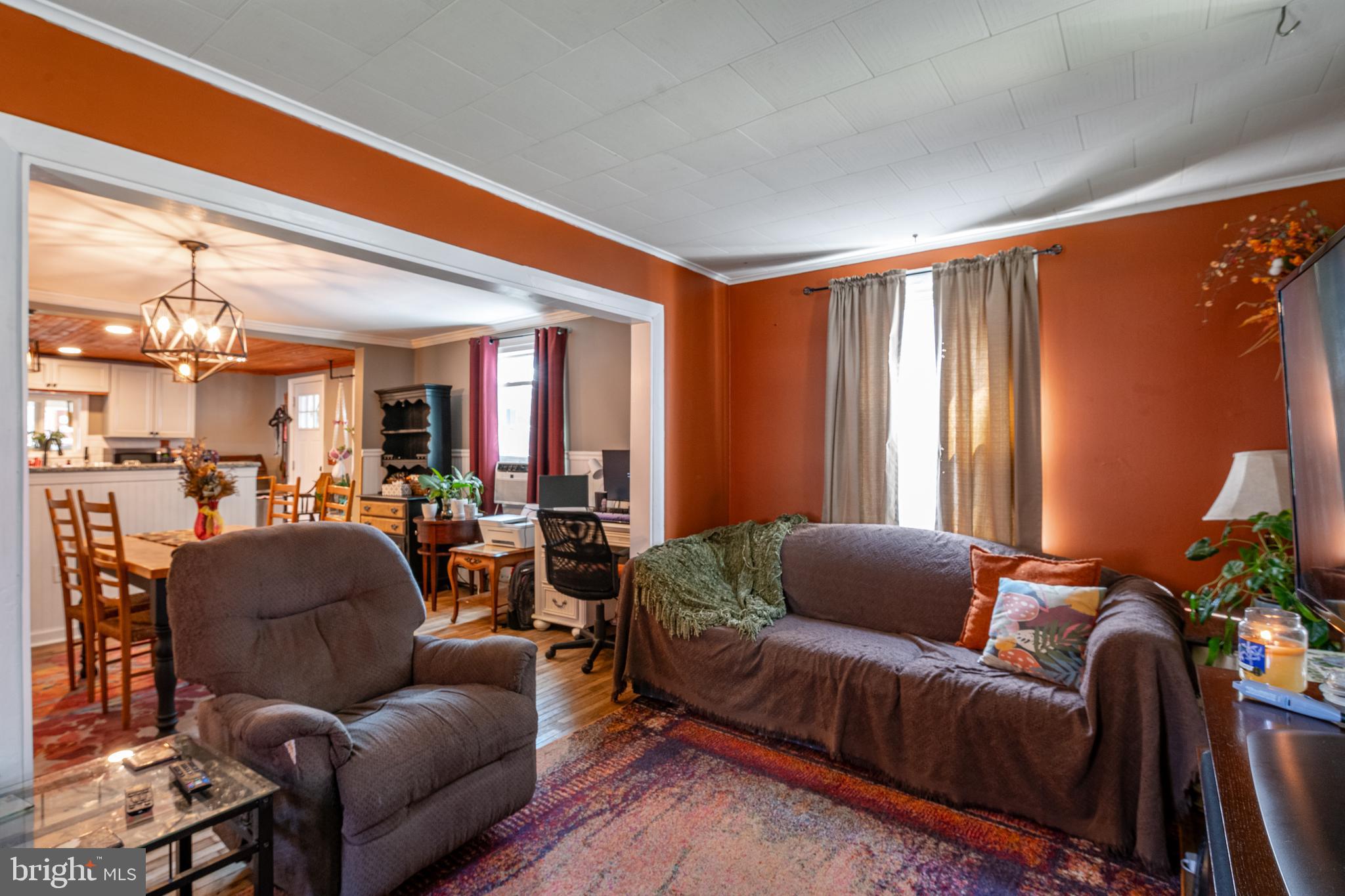 325 S 3RD STREET