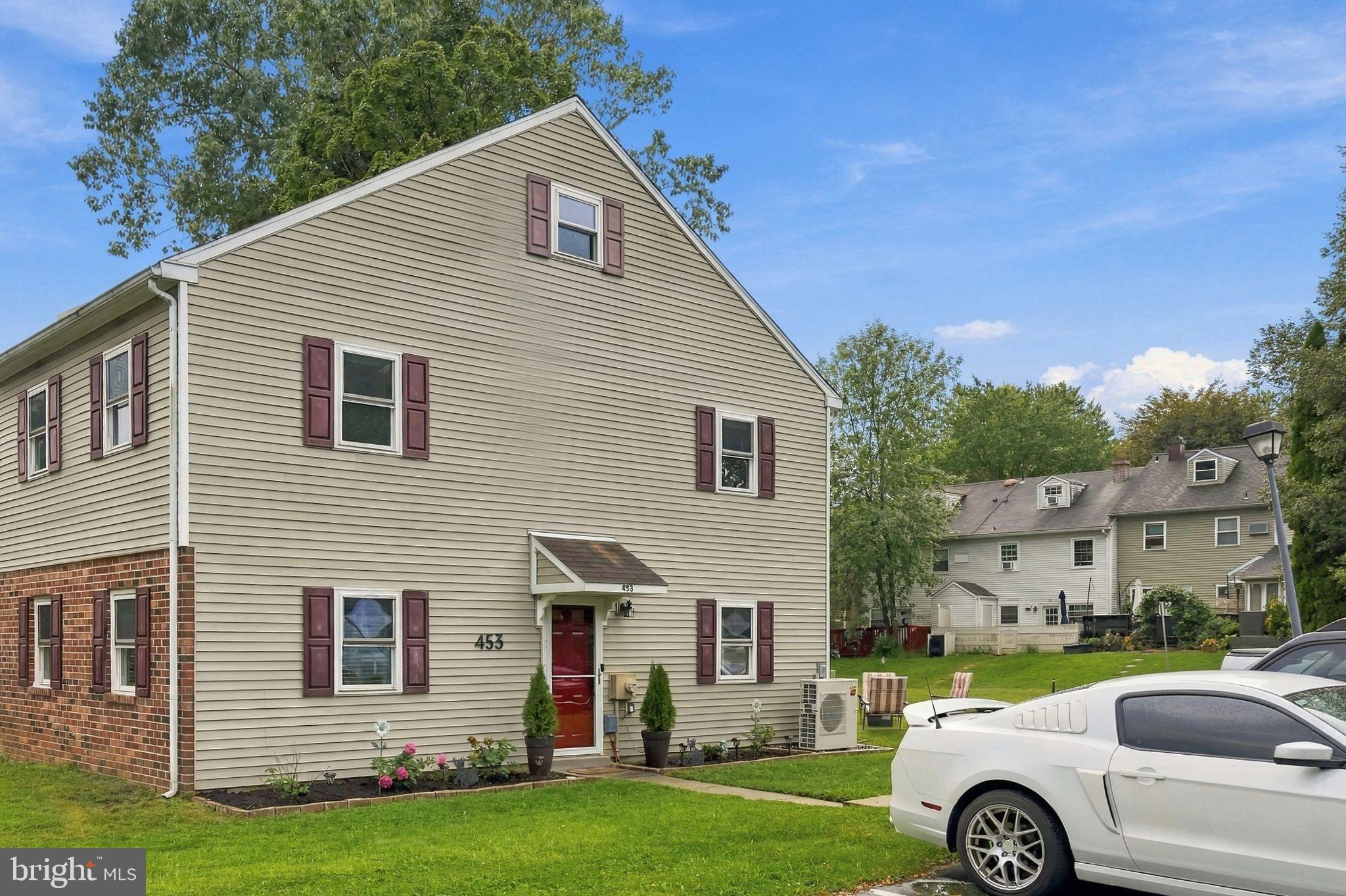 453 E CARDIGAN TERRACE 453