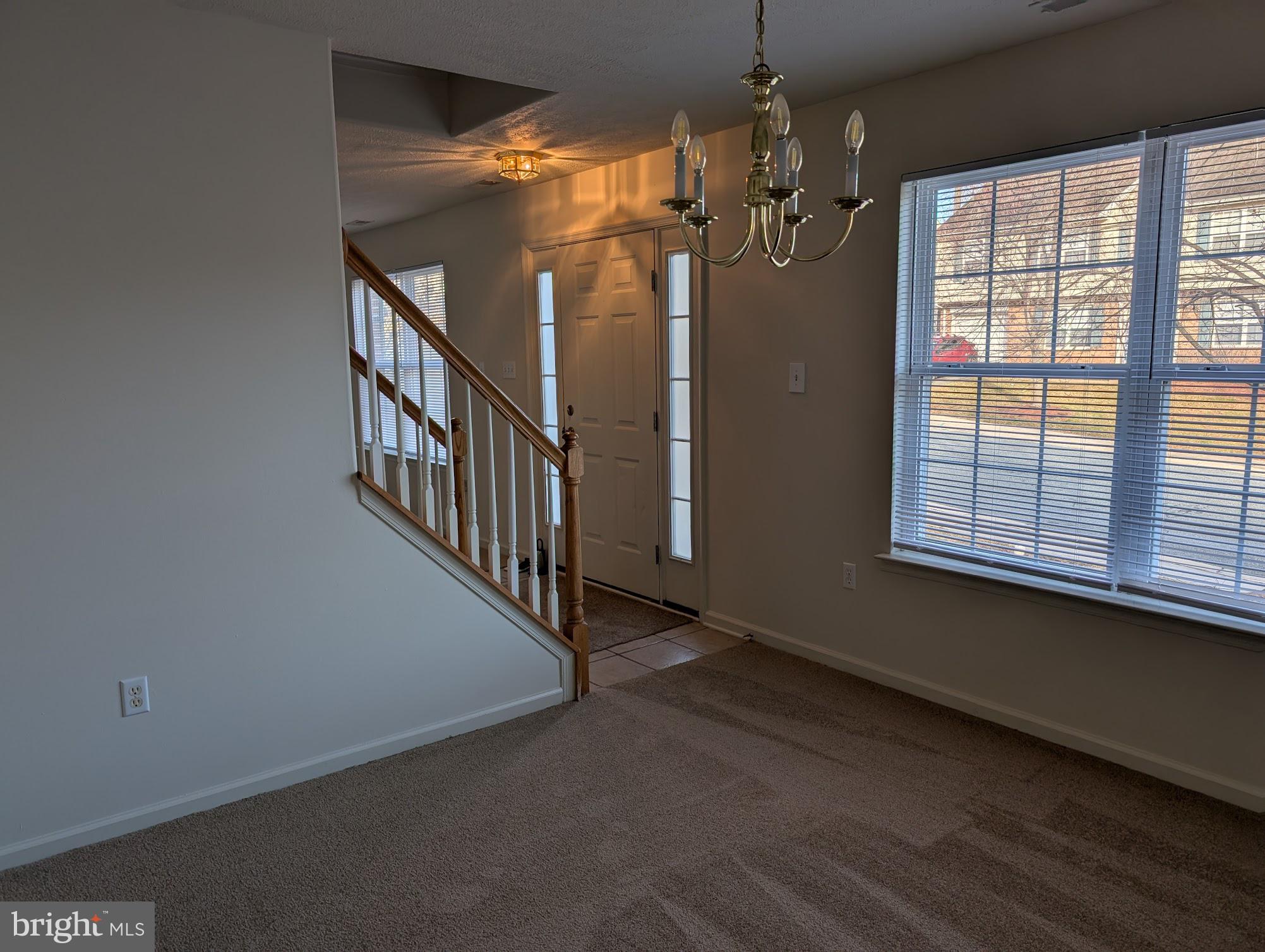 WALNUT HILL - Residential