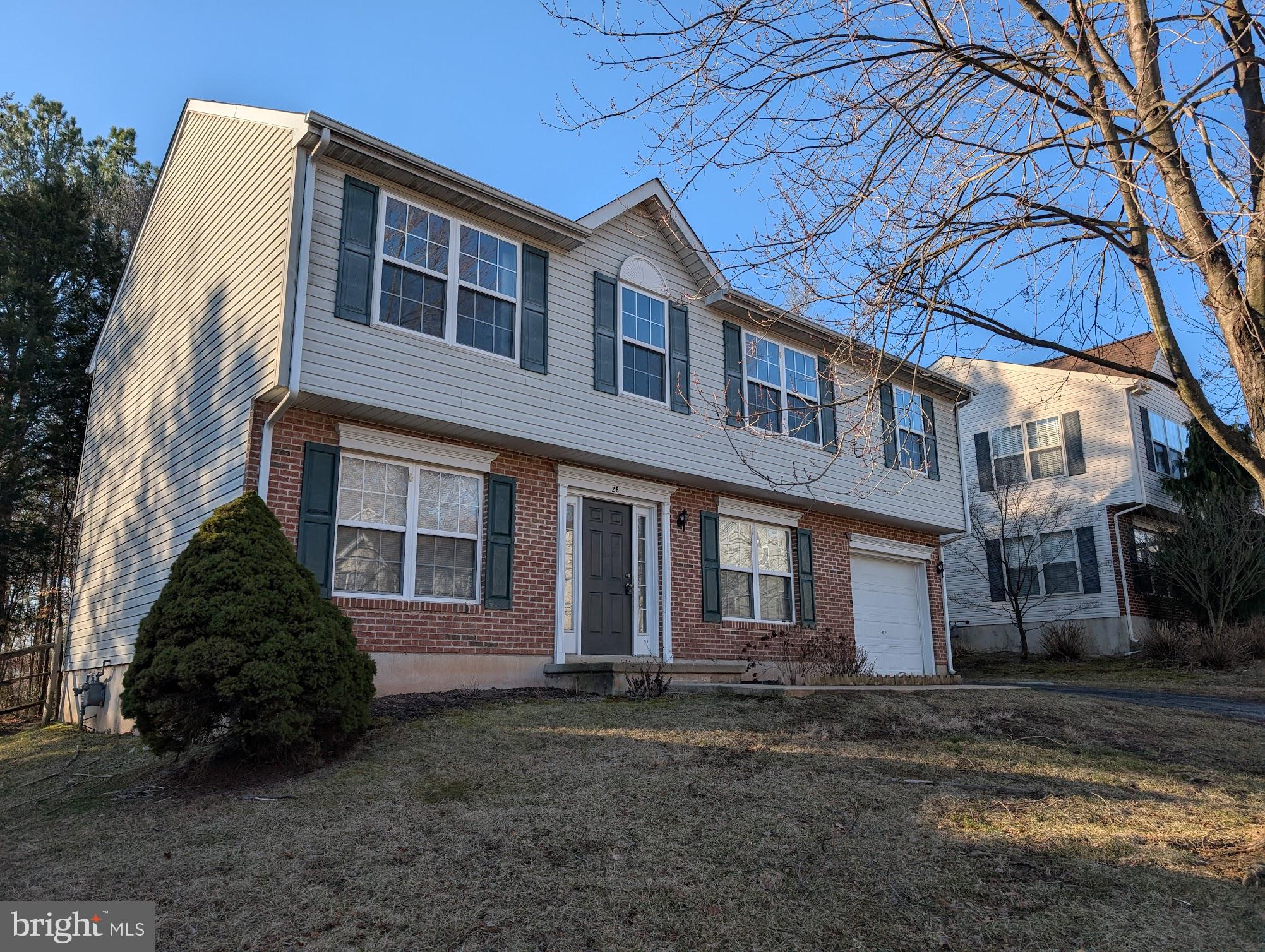 WALNUT HILL - Residential